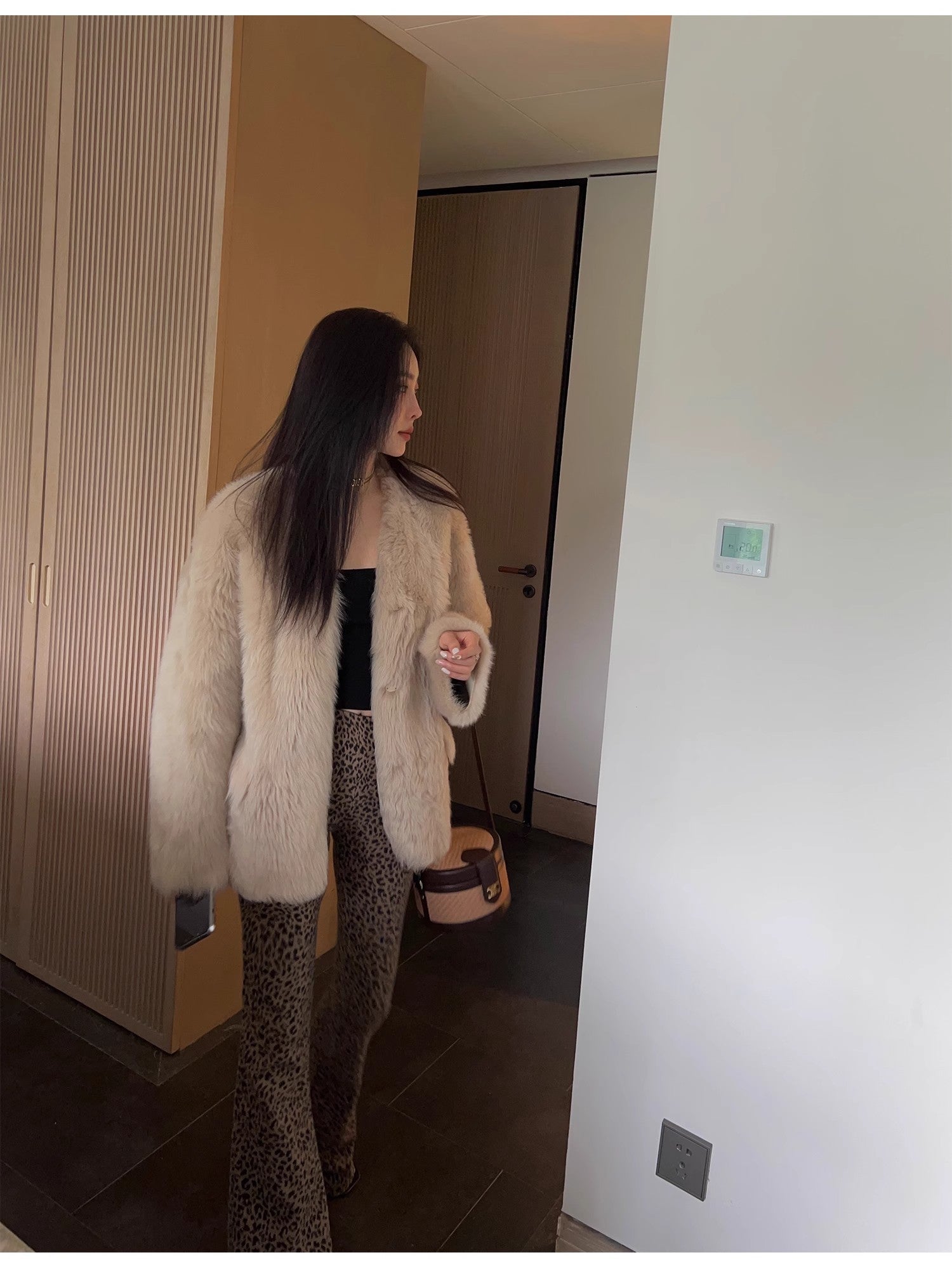 "Night in Paris" imported Tuscan sheepskin women's V-neck age-reducing lamb fur coat-4