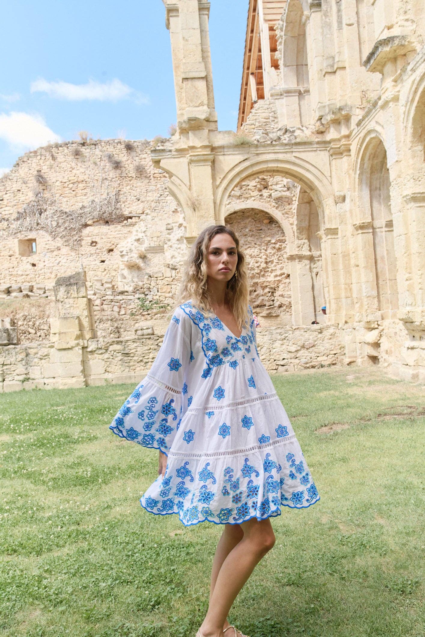 CRETA SHORT DRESS WITH LONG SLEEVES