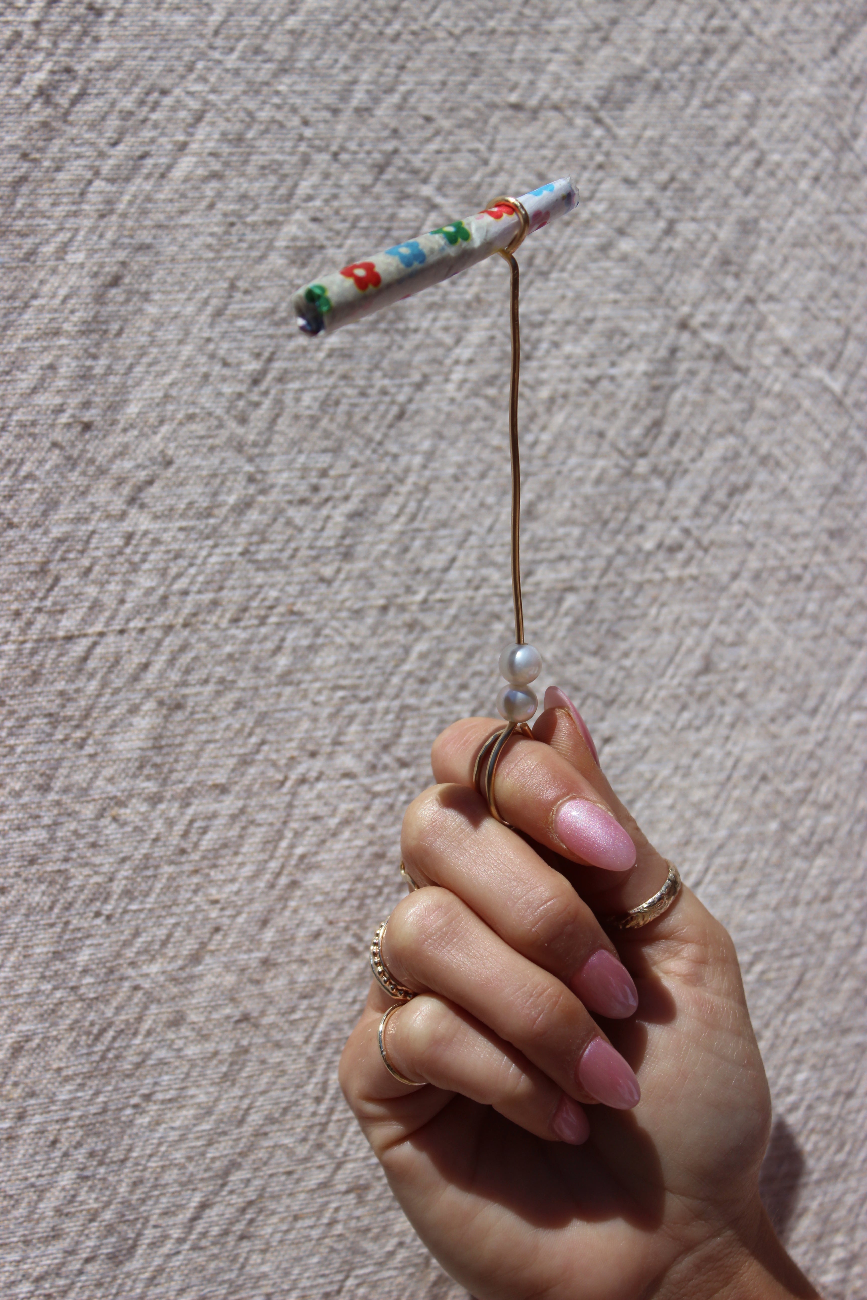 The Daisy Pearl Joint Holder by Toasted Jewelry