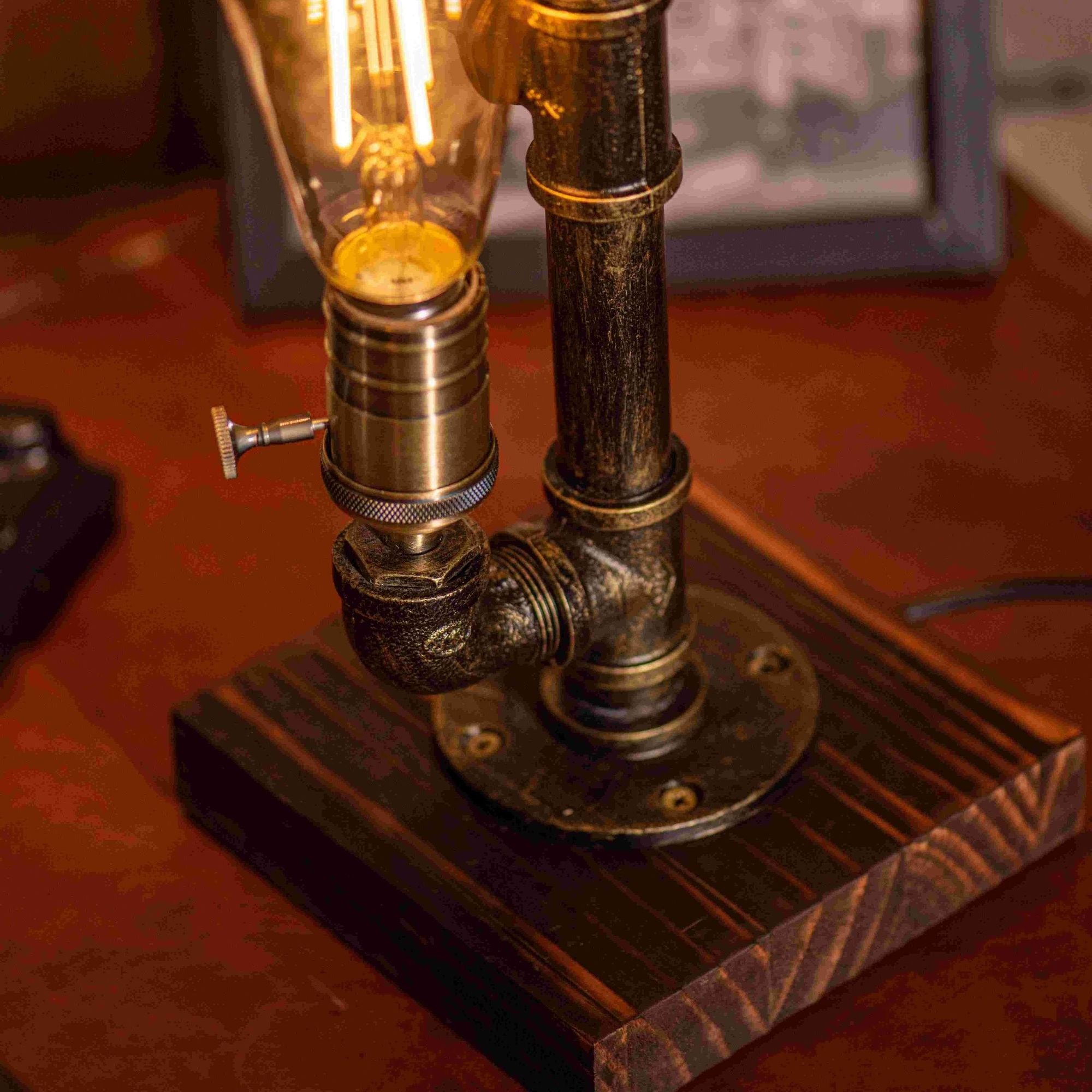 7DAY'S Shadow Steampunk Handmade Vintage Adjustable Pipe Lamp