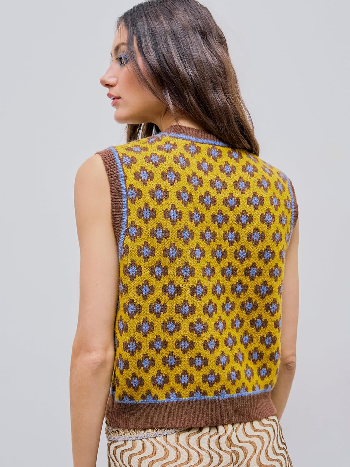 CIDER Sweater Vest Women Sleeveless Cropped Sweaters Cute Graphic Tank Tops Old Money Clothes Fall Outfits