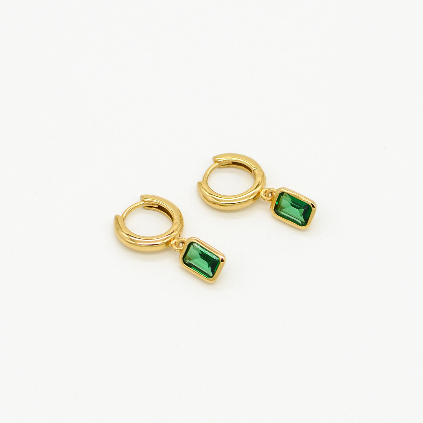 Vienna Drop Stone Huggies w Emerald CZ