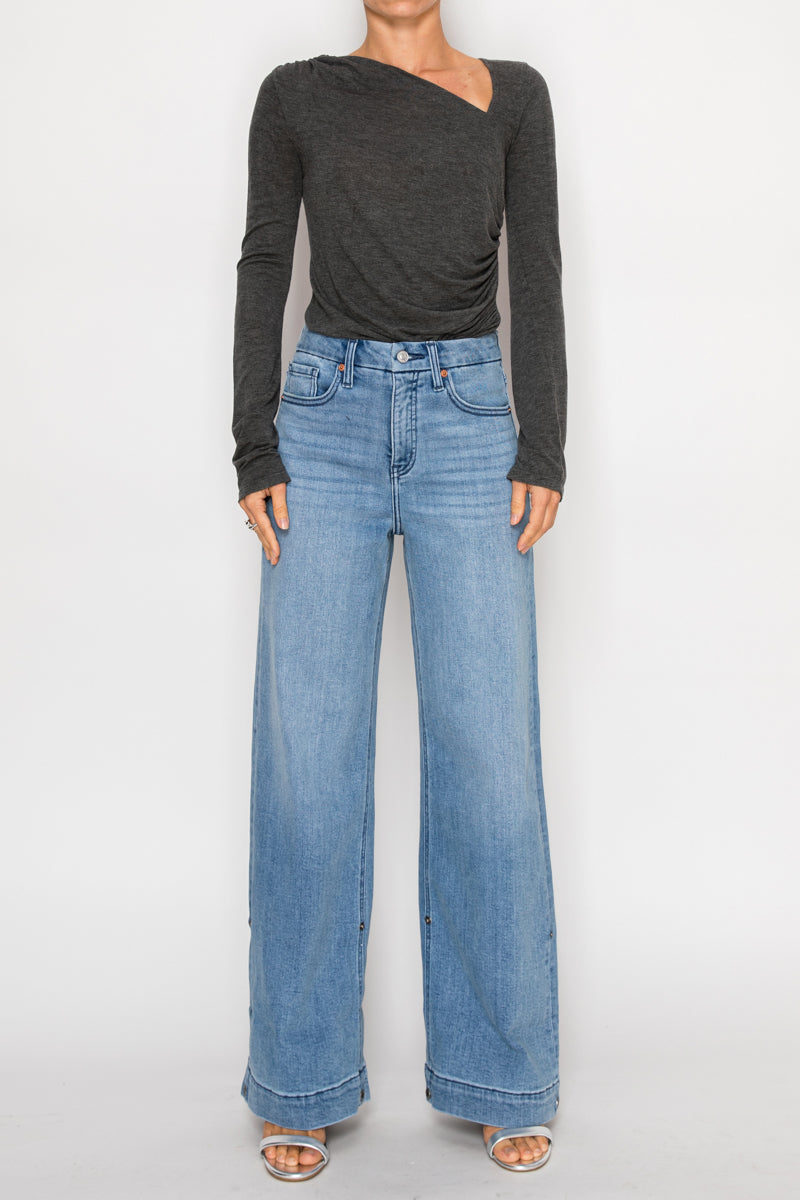 TUMMY CONTROL HIGH RISE A-WIDE JEANS
