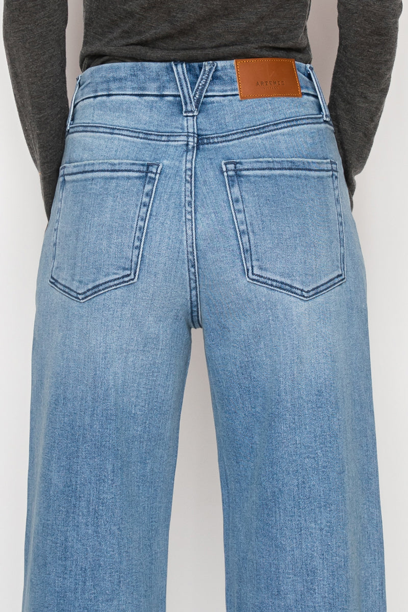 TUMMY CONTROL HIGH RISE A-WIDE JEANS