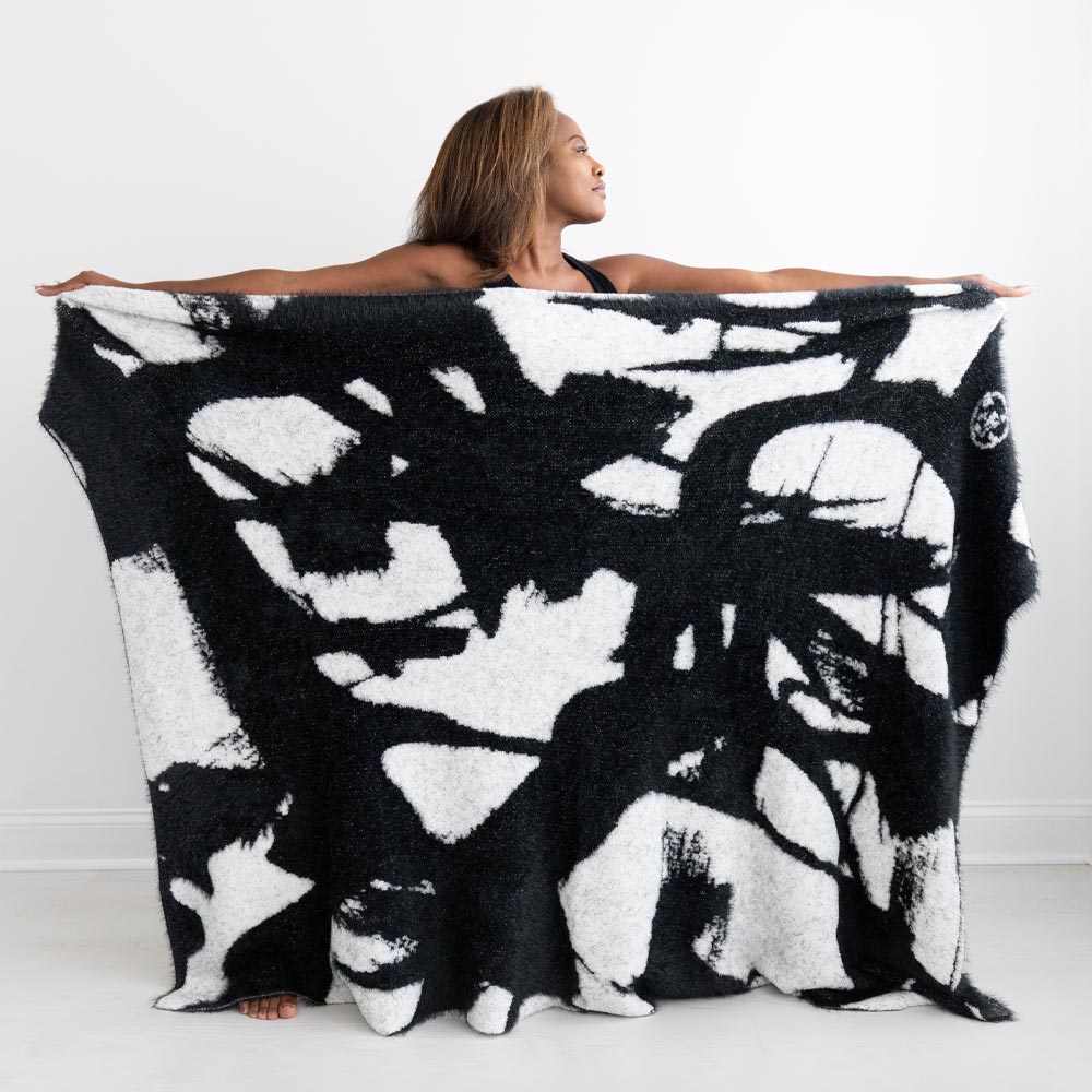 DREAM | JUMPER MAYBACH – WHITE WINDS-0