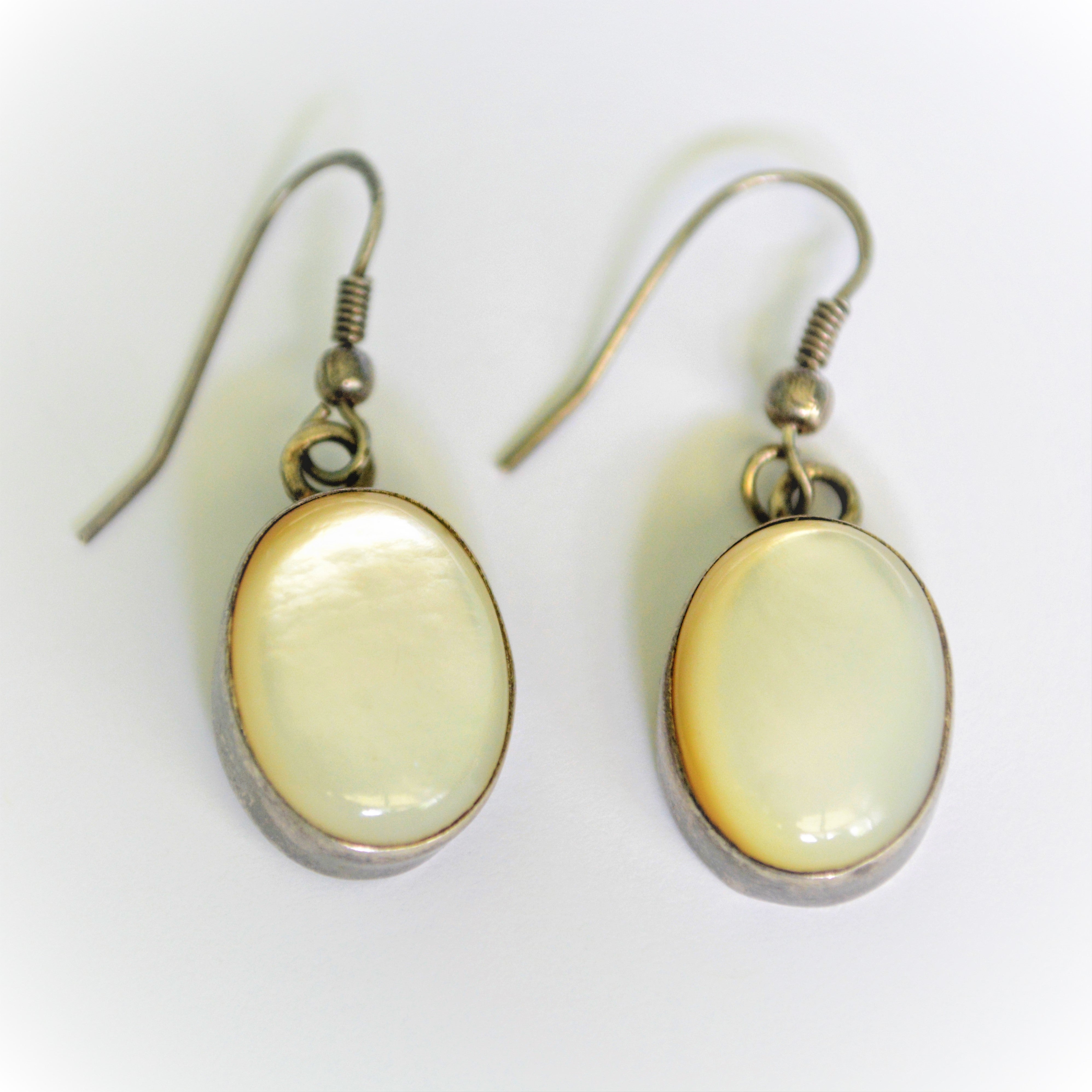 Silver earring by OMSutra