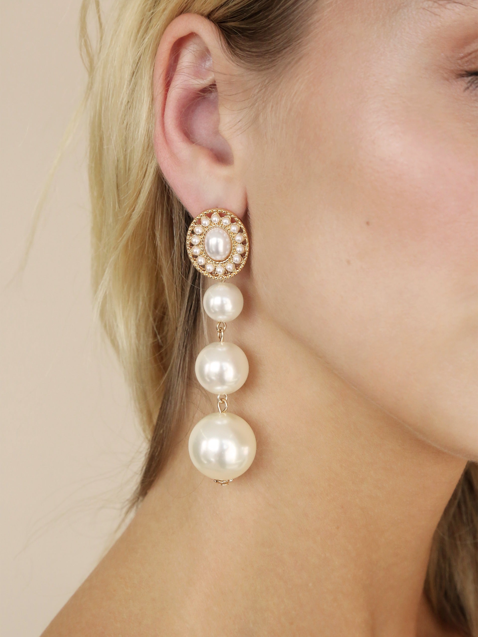 Graduating Pearl Dangle Earrings