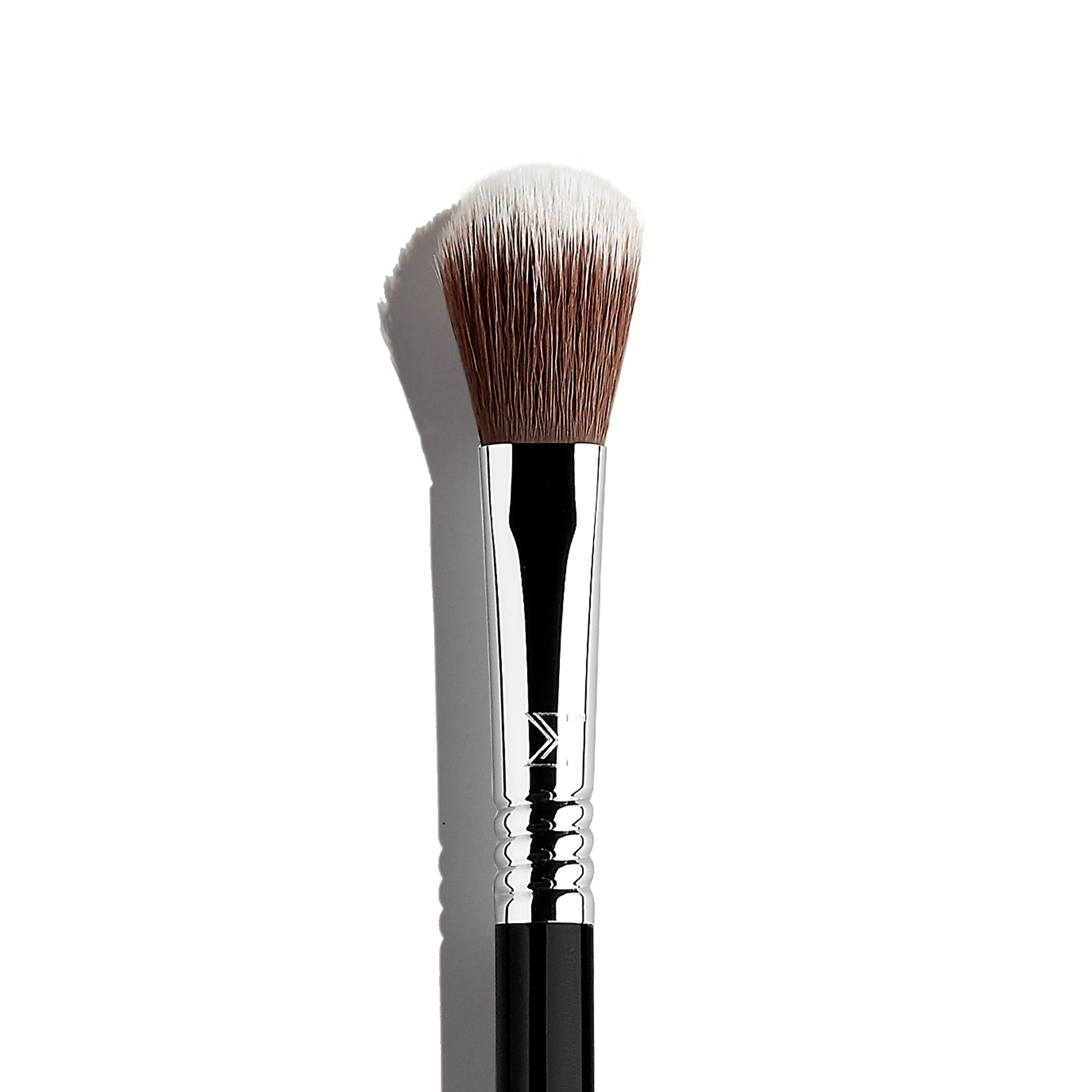 F03 High Cheekbone Highlighter™ Brush