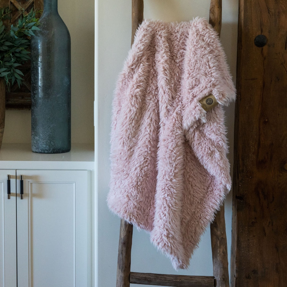 ANGEL PLUSH BLANKET | LITTLE - DUSTY PINK-2