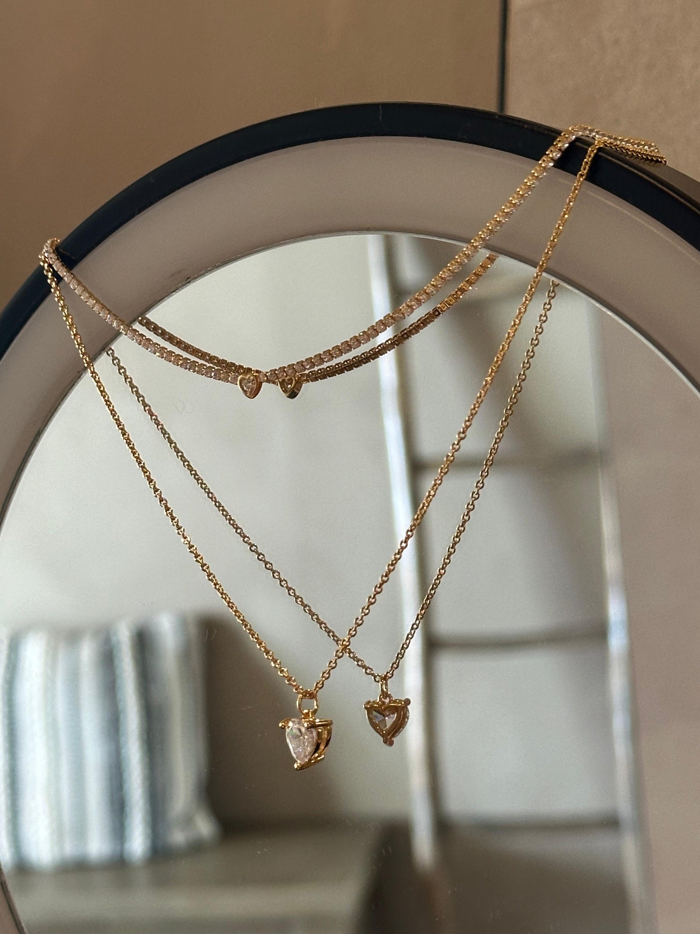 NAIA CHOKER