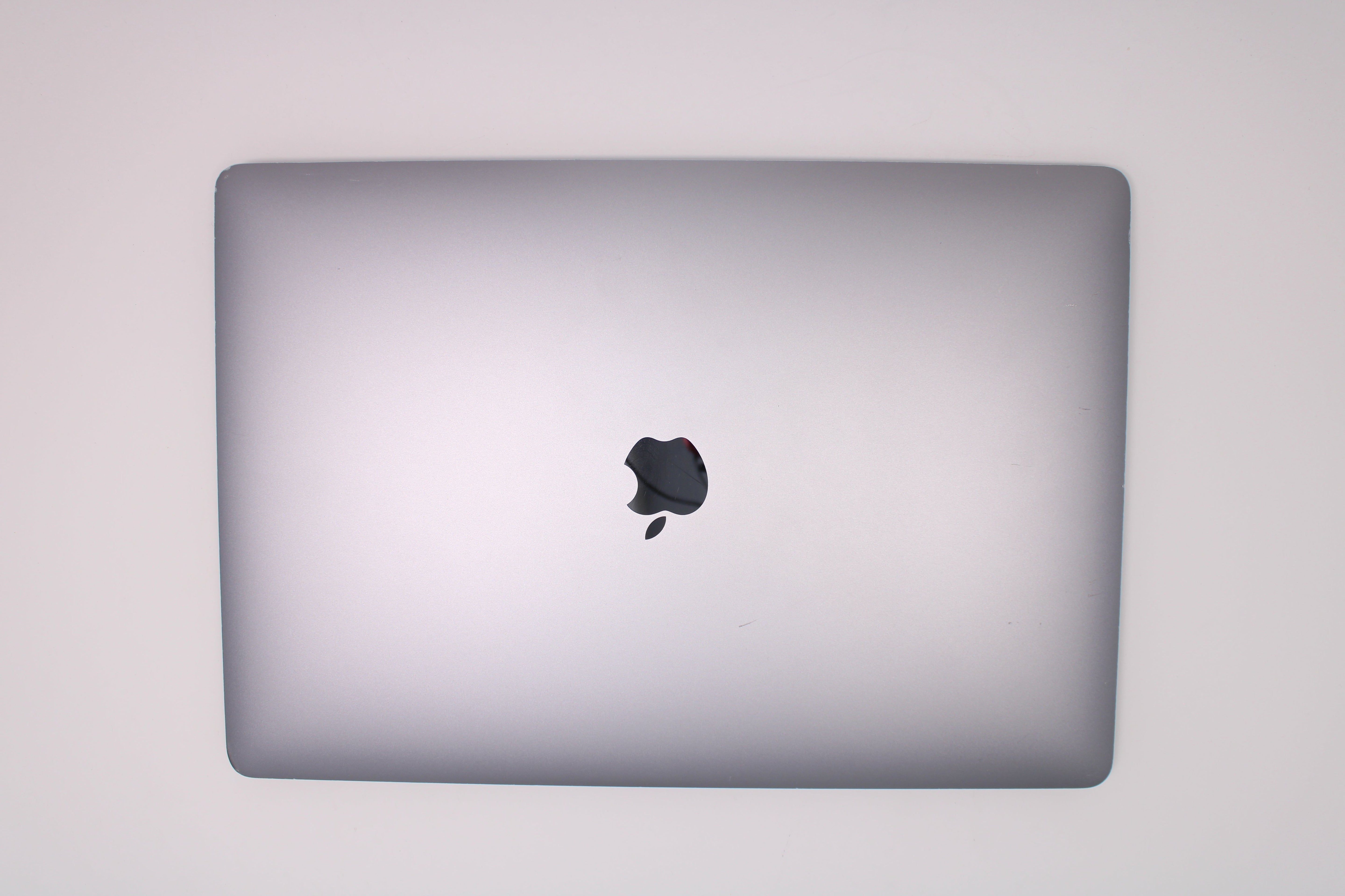 2016 Apple MacBook Pro 15-inch i7 2.7GHz 16GB RAM 512GB SSD | Radeon Pro 455