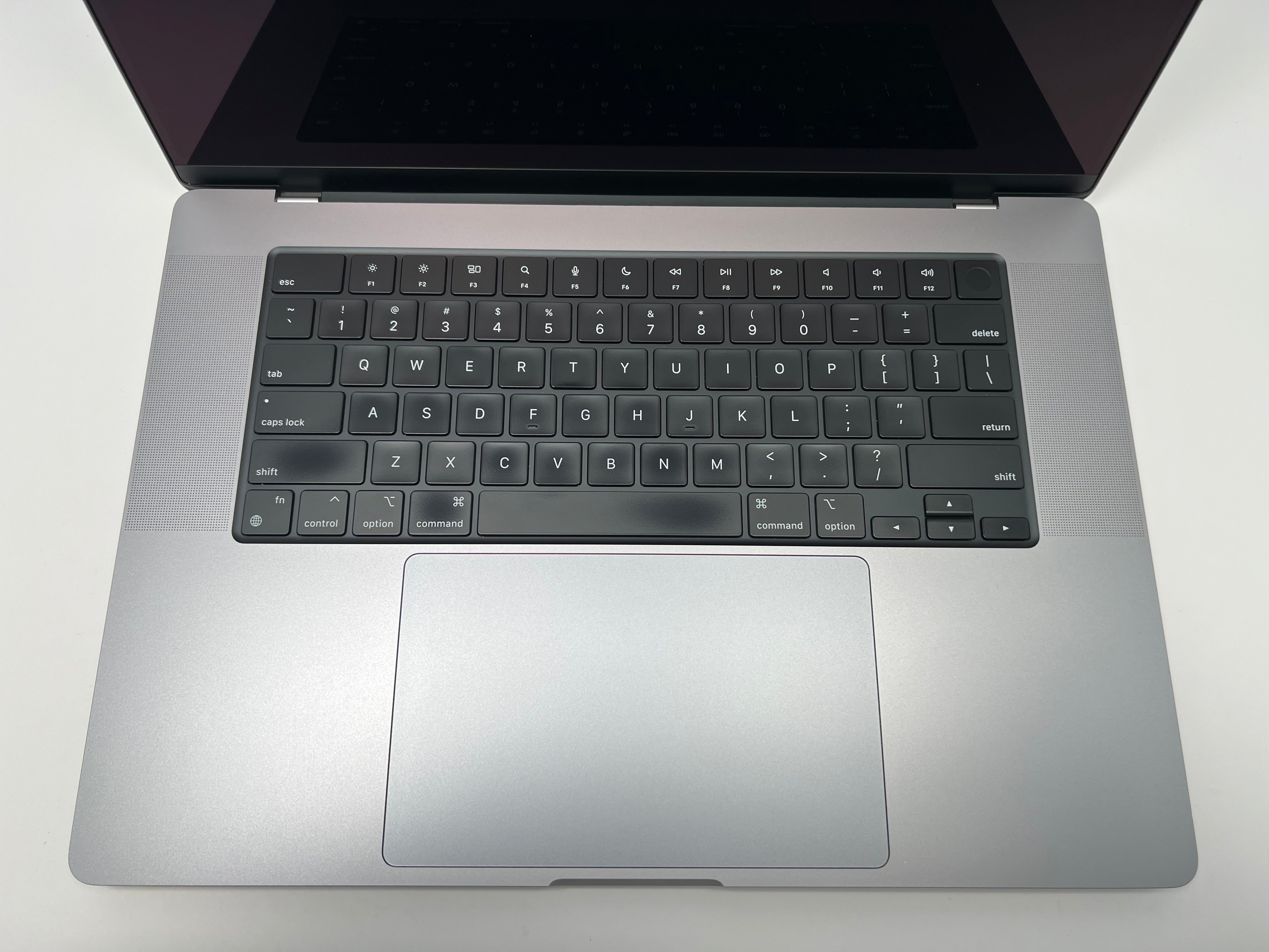 2021 Apple MacBook Pro 16-inch – M1 Max 10-Core CPU 32-Core GPU 64GB RAM 4TB SSD