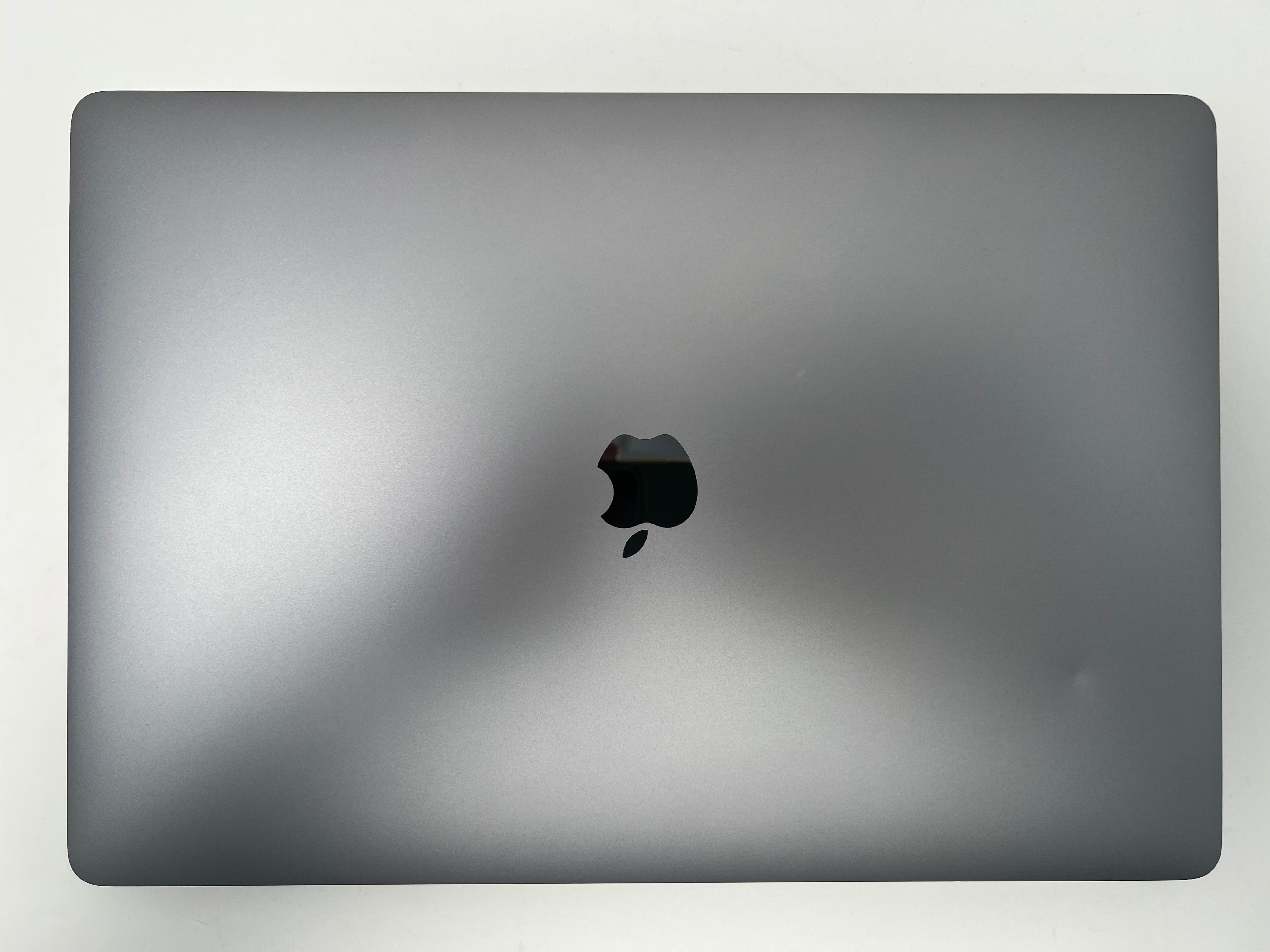 MacBook Pro (2019) 16-inch – Intel Core i9 2.4GHz • 5500M 8GB – 32GB RAM 2TB SSD – 52 Cycles