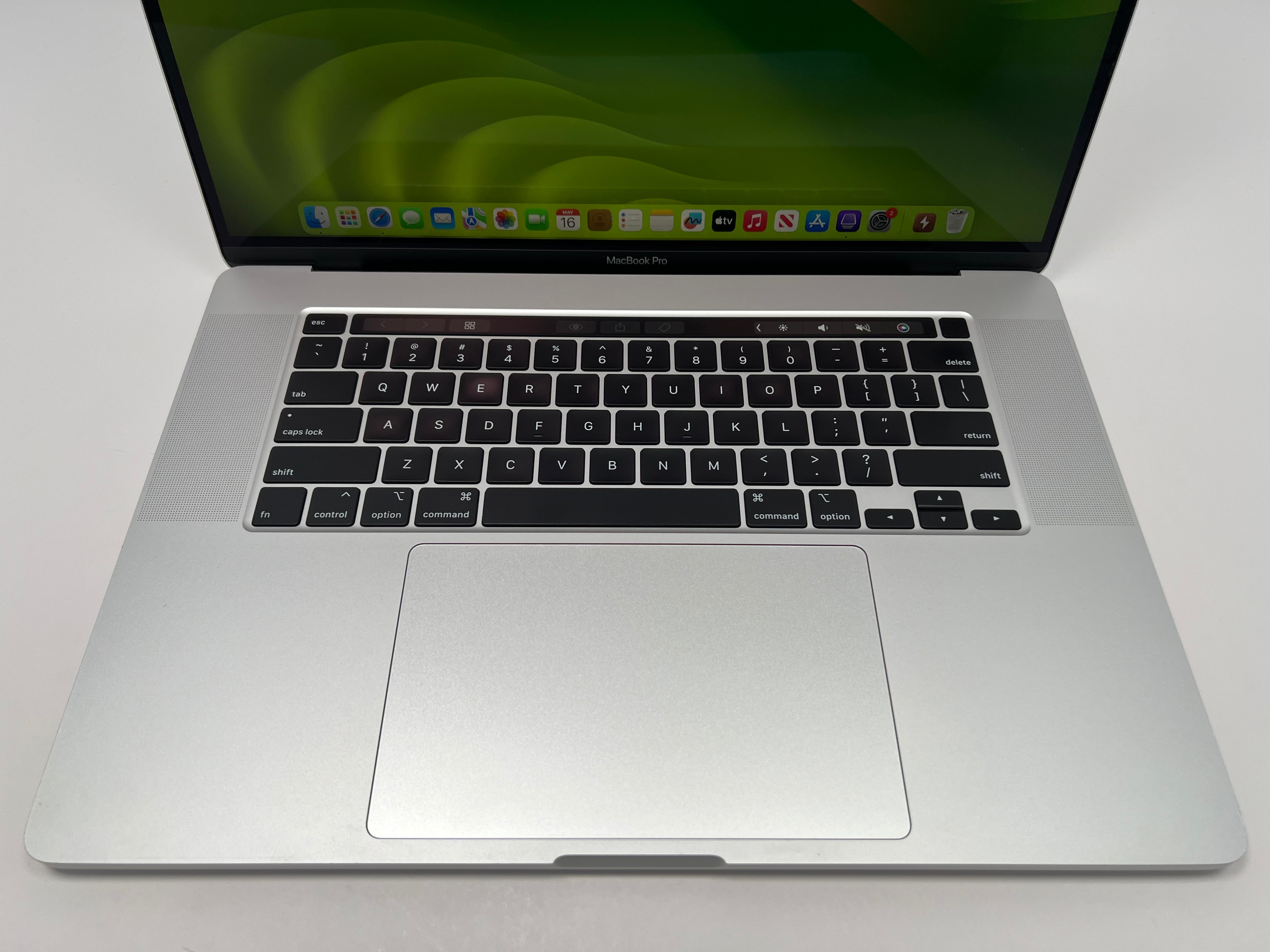 MacBook Pro (2019) 16-inch – Intel Core i9 2.4GHz • Radeon Pro 5500M 8GB – 64GB RAM 4TB SSD