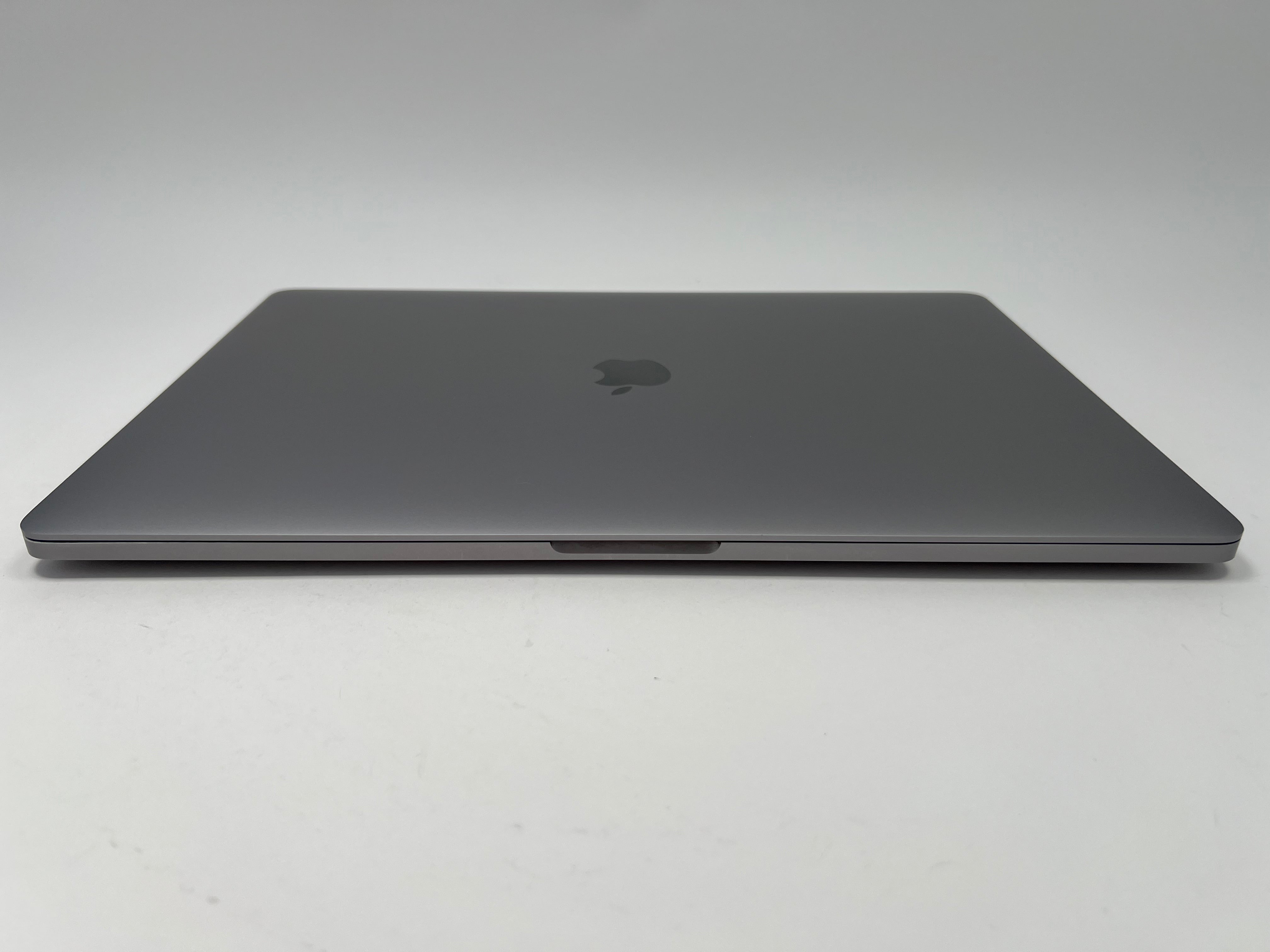 MacBook Pro (2019) 16-inch – Intel Core i9 2.4GHz • AMD 5500M – 32GB RAM 8TB SSD - 66 Cycles