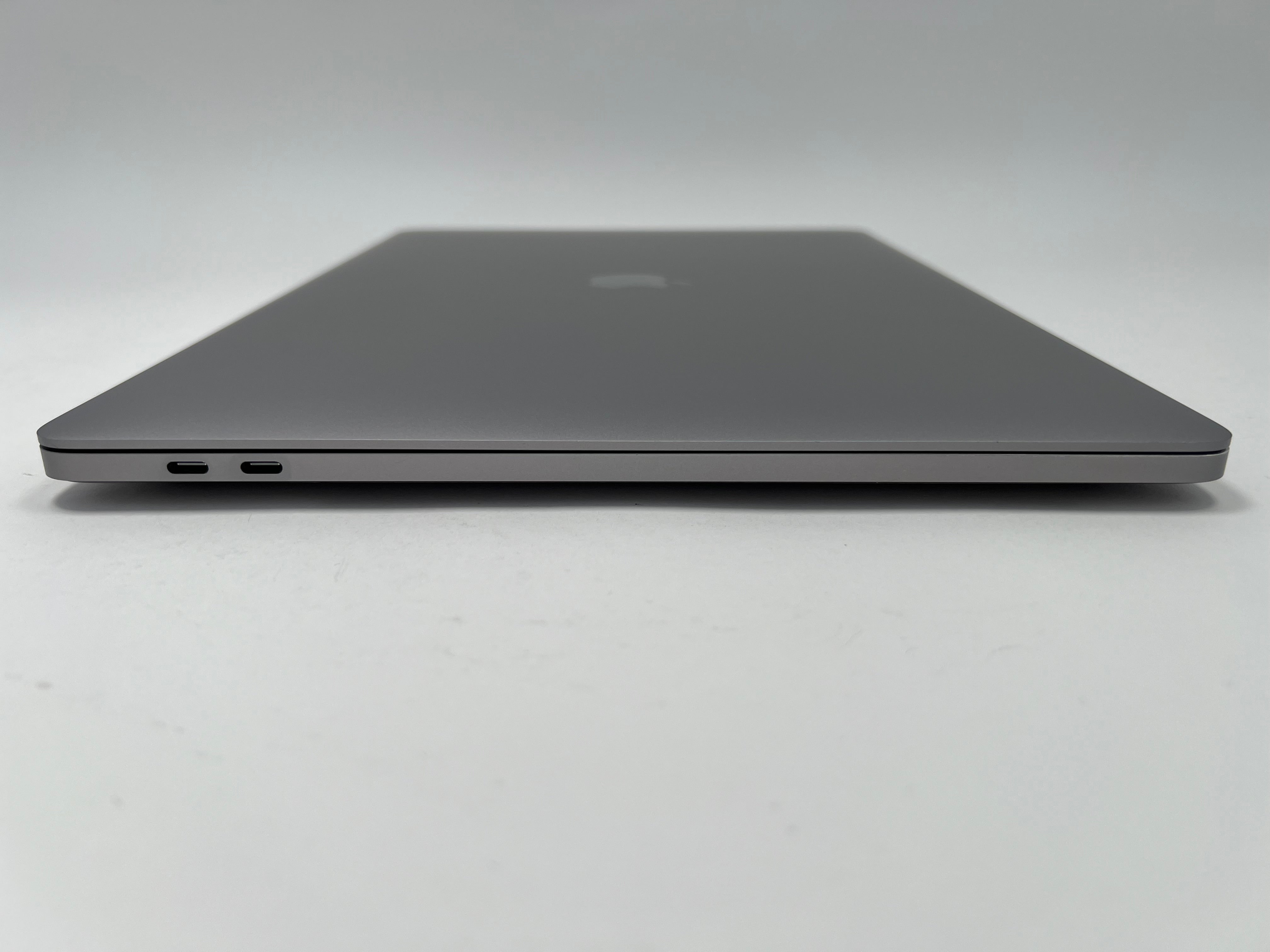 MacBook Pro (2019) 16-inch – Intel Core i9 2.4GHz • AMD 5500M – 32GB RAM 8TB SSD - 66 Cycles