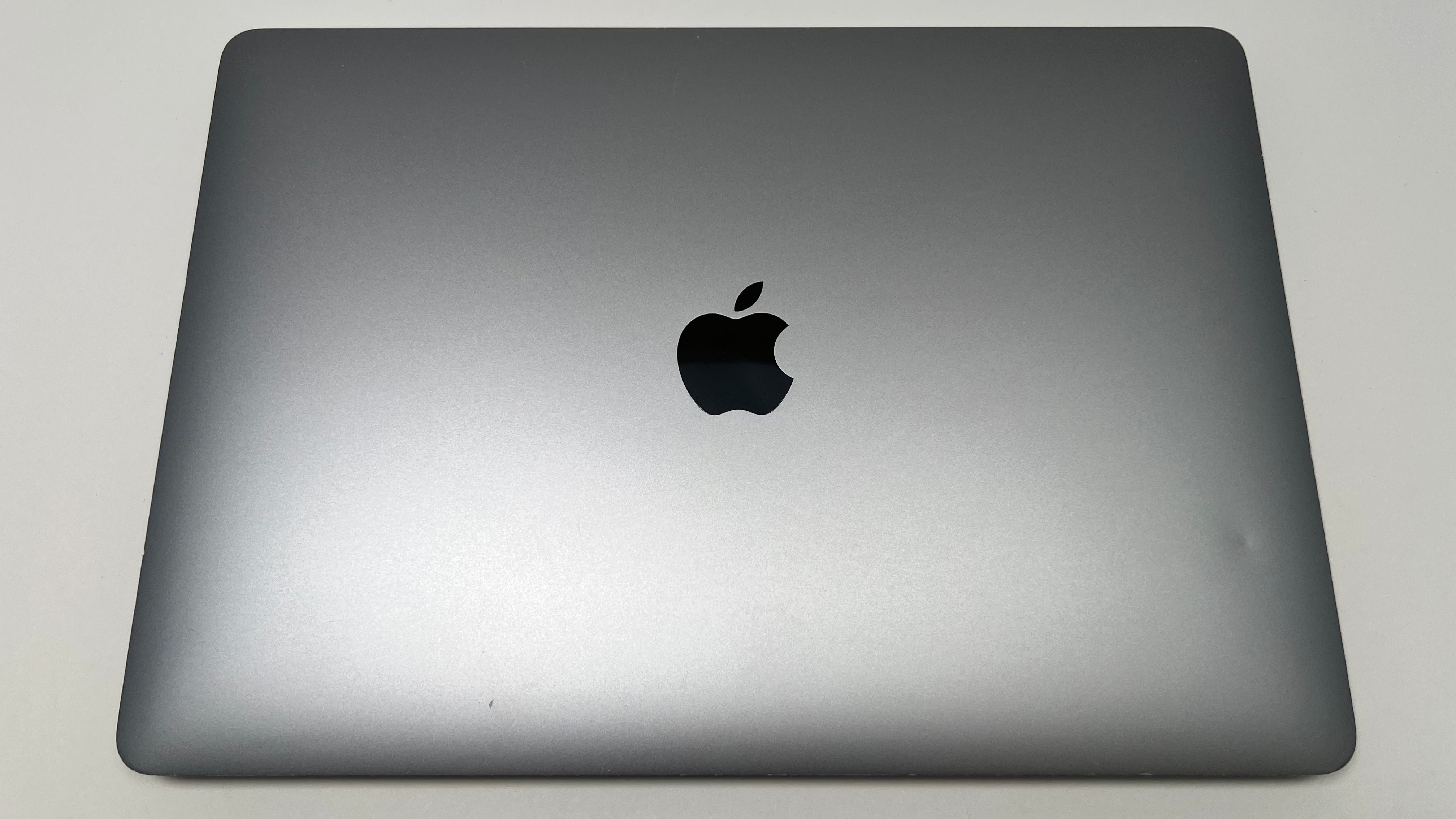 MacBook Pro (2020) 13-inch – Intel Core i5 1.4GHz – 8GB RAM 256GB SSD