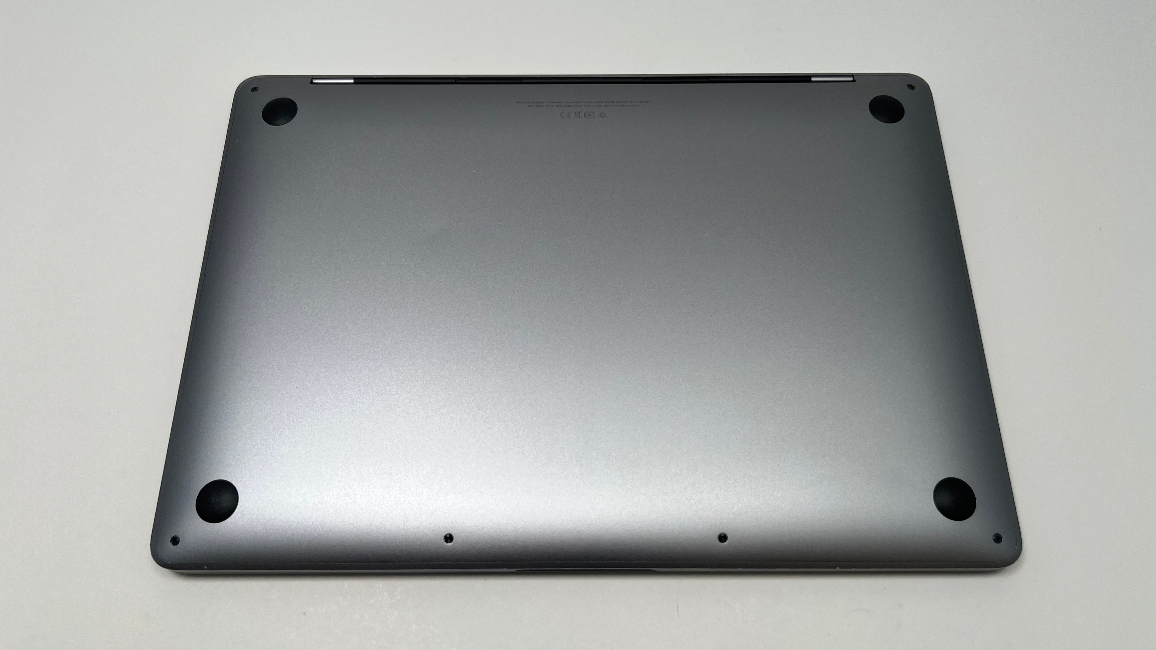 MacBook Pro (2020) 13-inch – Intel Core i5 1.4GHz – 8GB RAM 256GB SSD