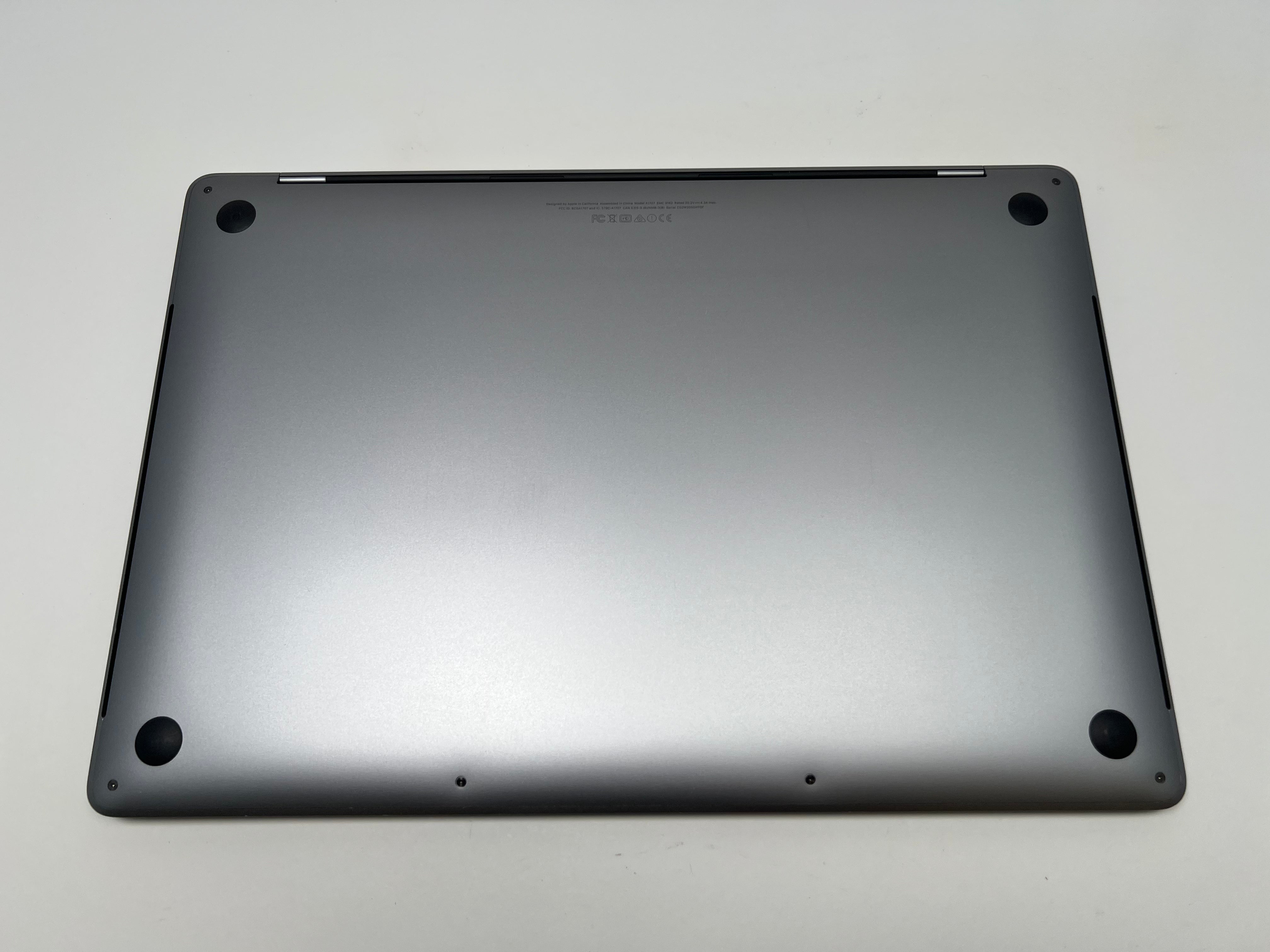 MacBook Pro (2017) 15-inch – Intel Core i7 3.1GHz – 16GB RAM 512GB SSD – Radeon Pro 560