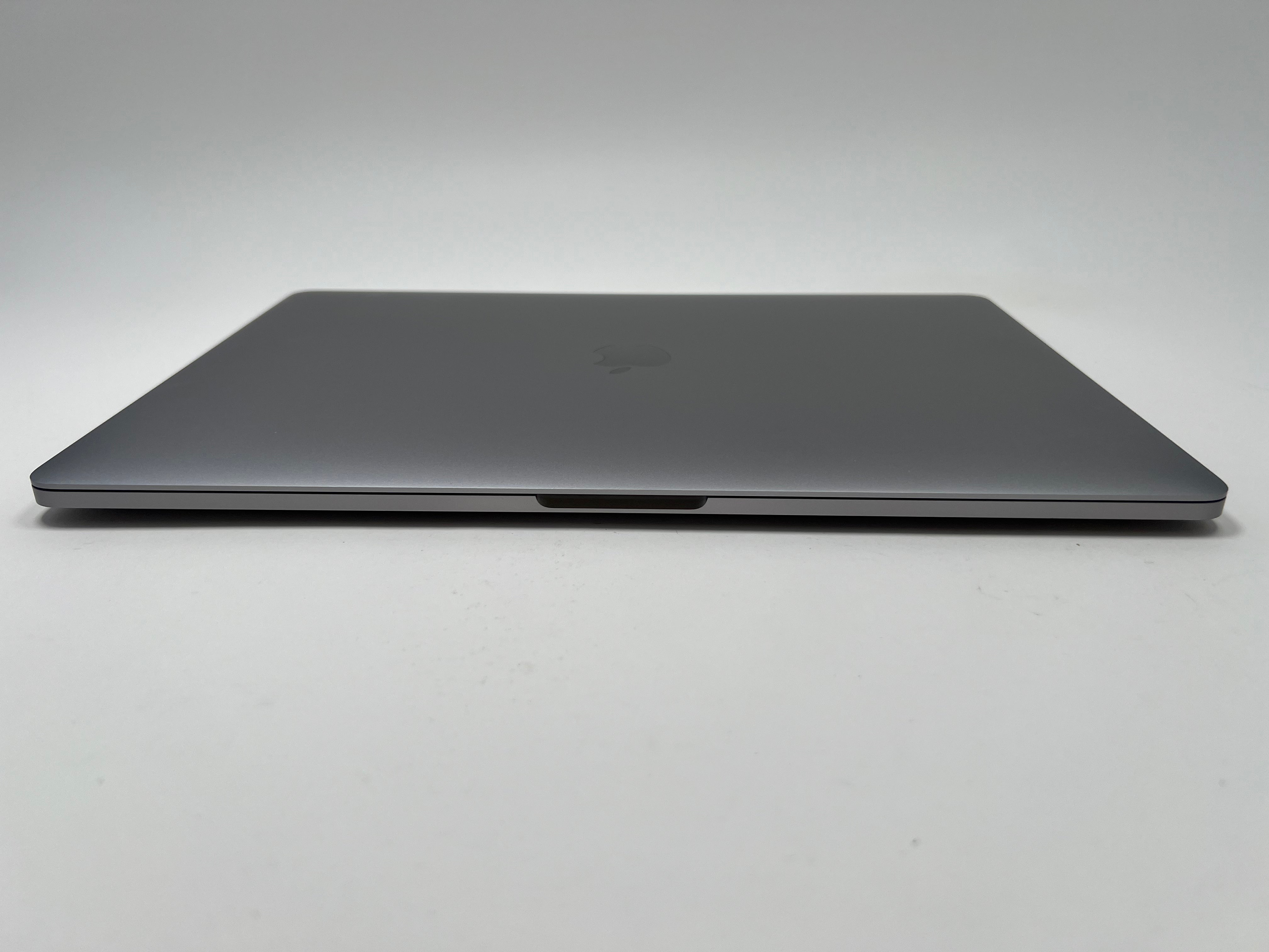 MacBook Pro (2017) 15-inch – Intel Core i7 3.1GHz – 16GB RAM 512GB SSD – Radeon Pro 560