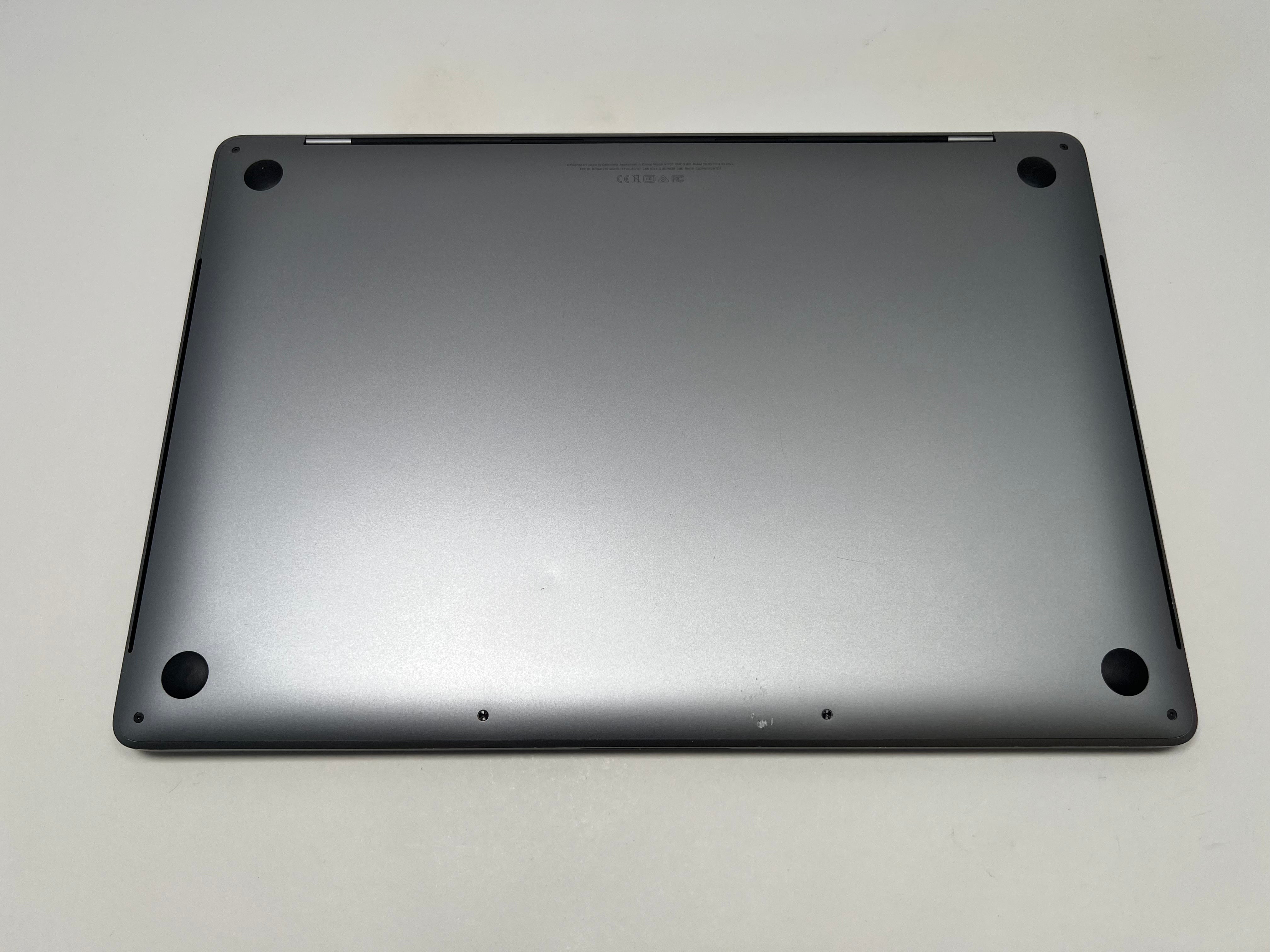 MacBook Pro (2017) 15-inch – Intel Core i7 3.1GHz – 16GB RAM 1TB SSD – Radeon Pro 560