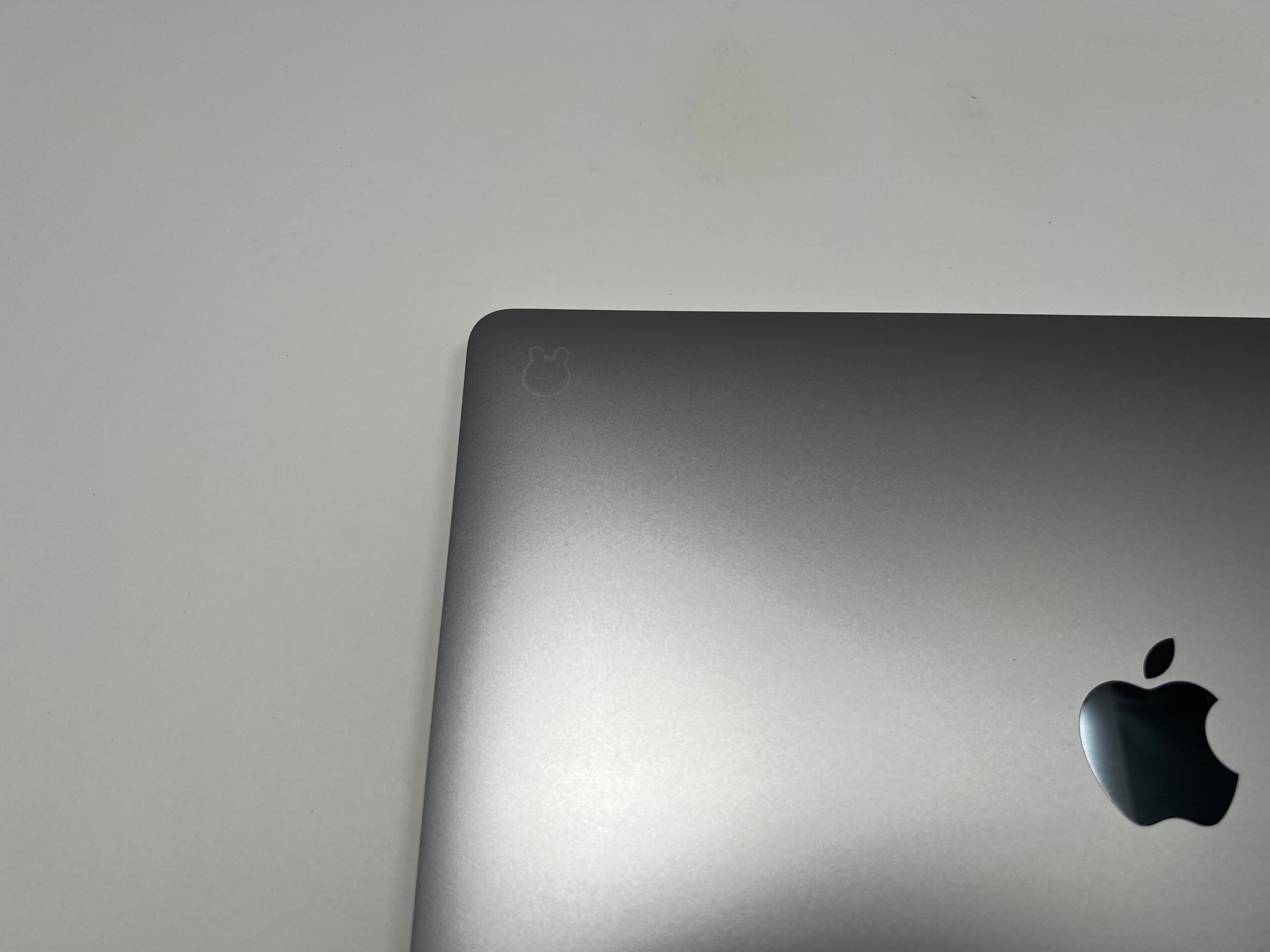 MacBook Pro (2019) 13-inch – Intel Core i7 2.8GHz – 16GB RAM 1TB SSD – 30 Battery Cycles