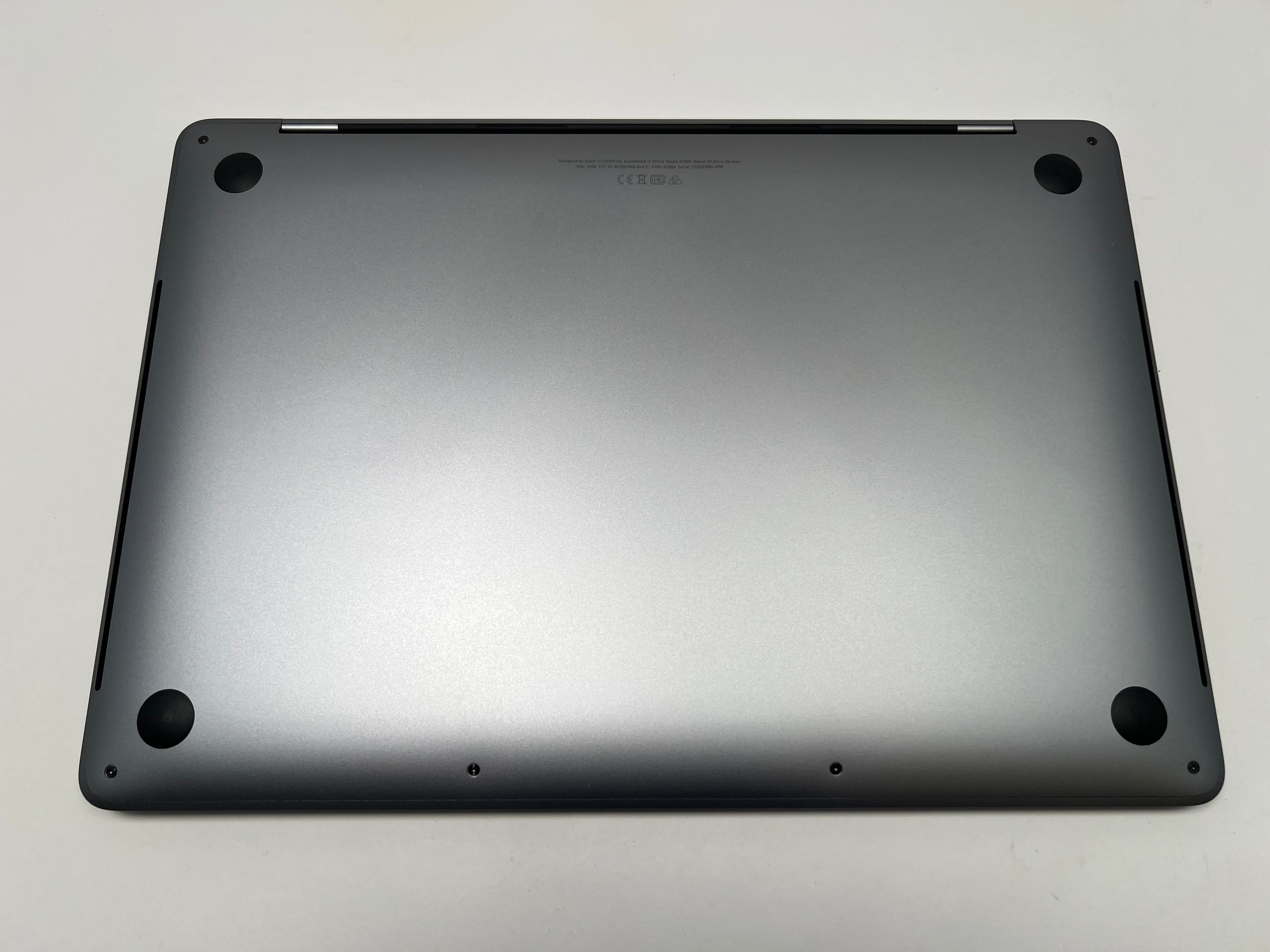 MacBook Pro (2019) 13-inch – Intel Core i7 2.8GHz – 16GB RAM 1TB SSD – 30 Battery Cycles
