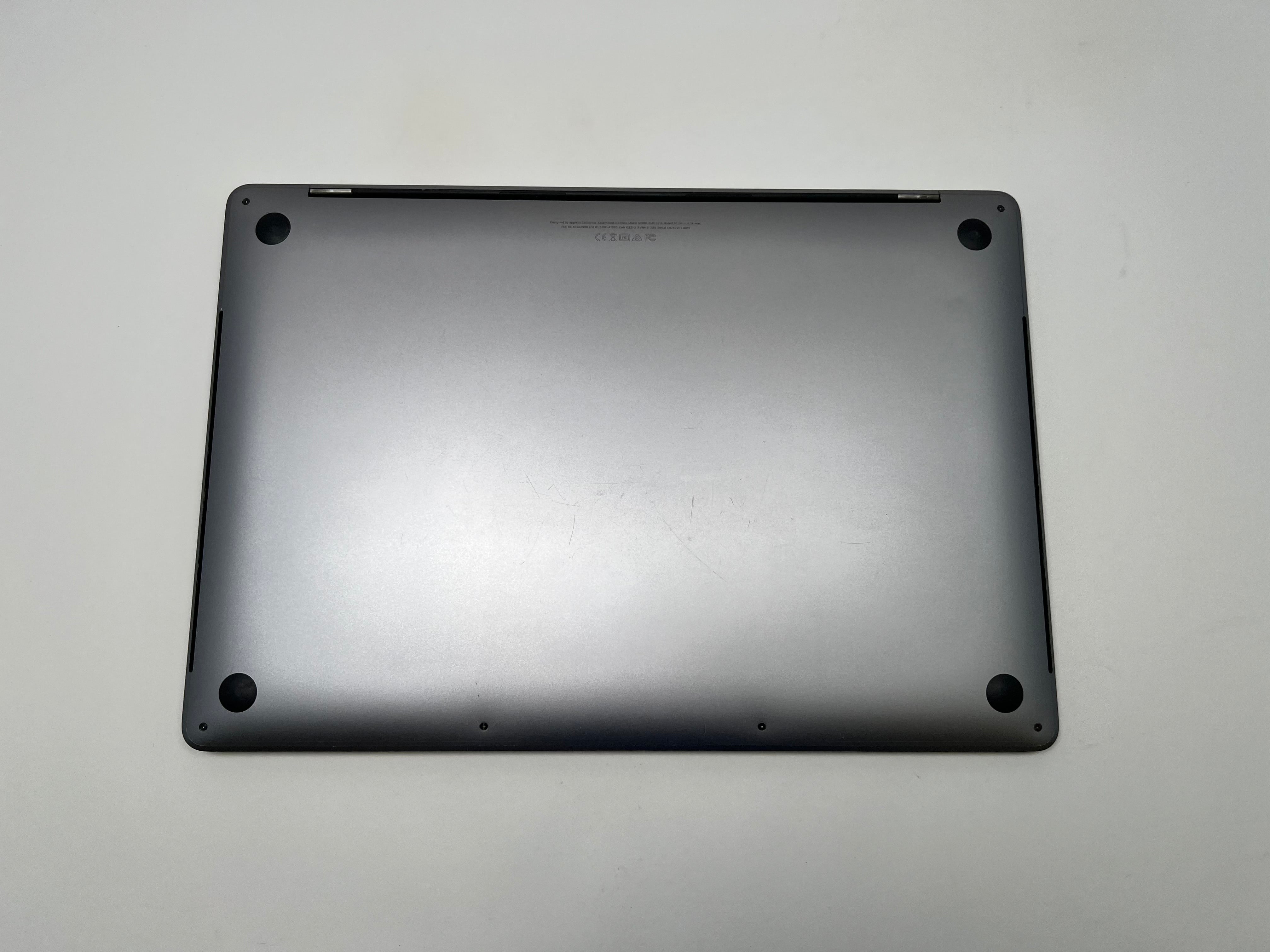 MacBook Pro (2018) 15-inch – Intel Core i7 2.6GHz – 32GB RAM 1TB SSD 560X • For Parts & Repair