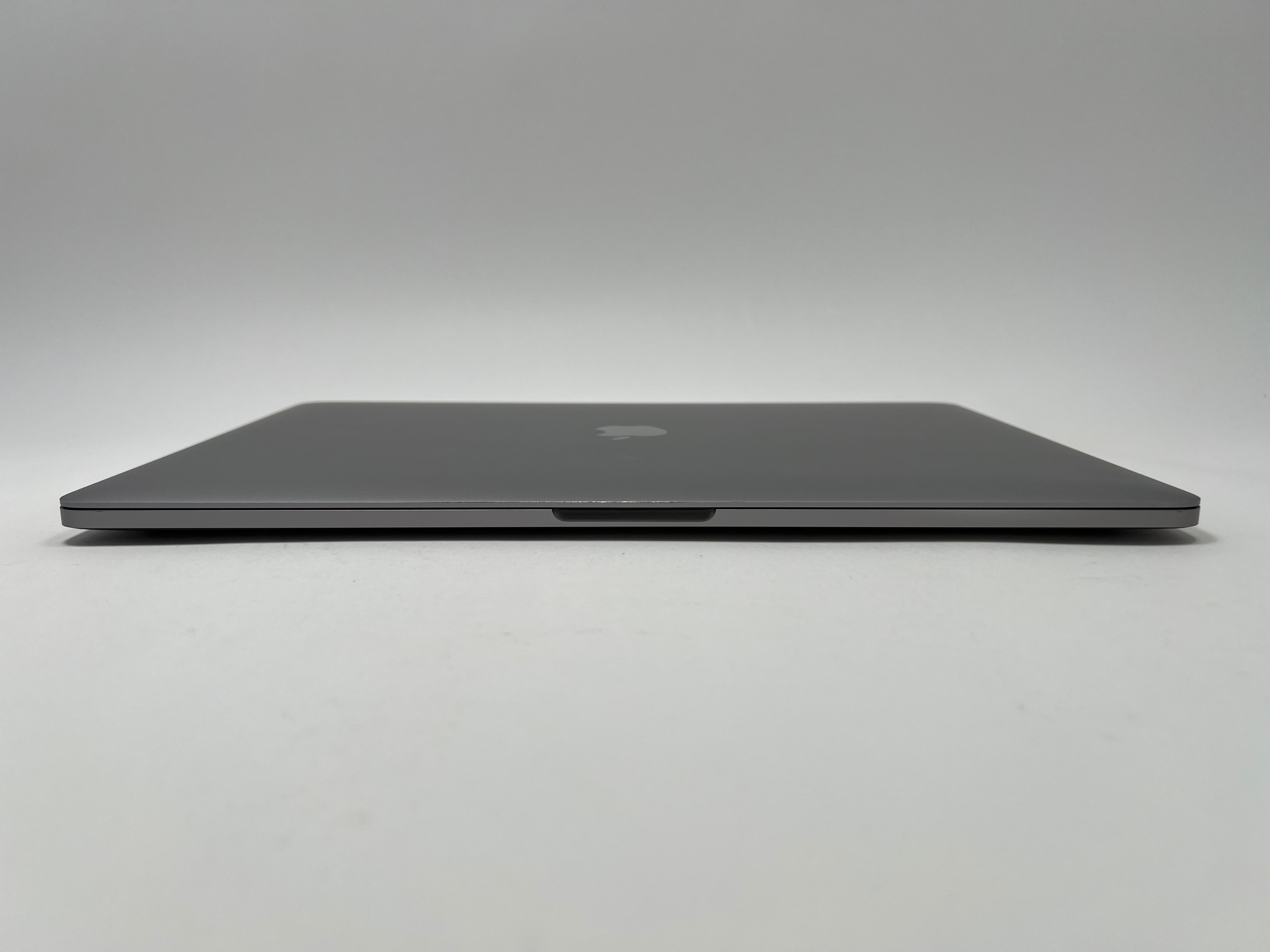 MacBook Pro (2018) 15-inch – Intel Core i7 2.6GHz – 32GB RAM 1TB SSD • Radeon Pro 560X