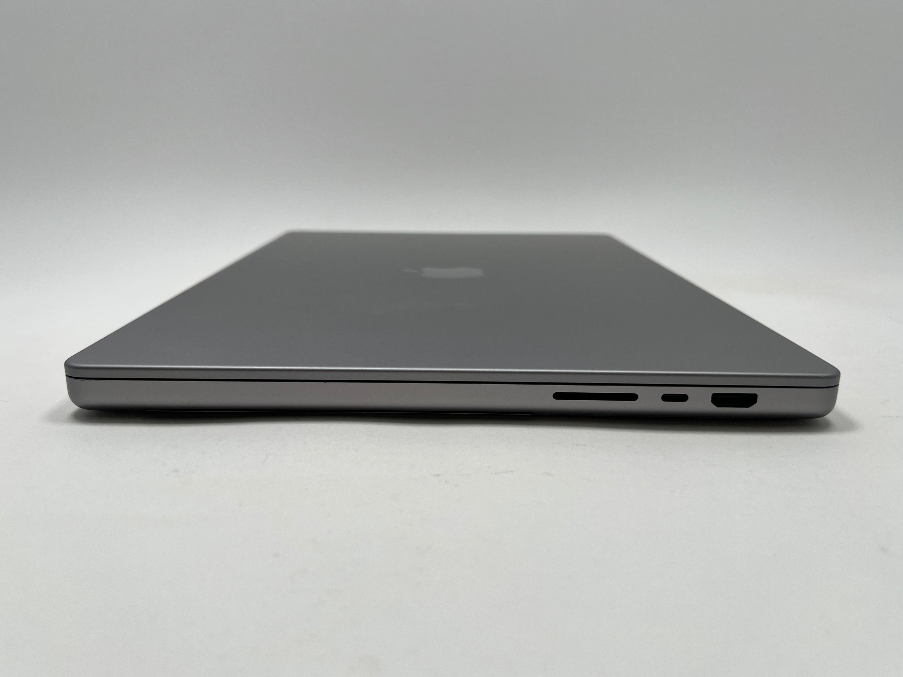 MacBook Pro (2021) 16-inch – M1 Pro 16-Core GPU – 32GB RAM 512GB SSD