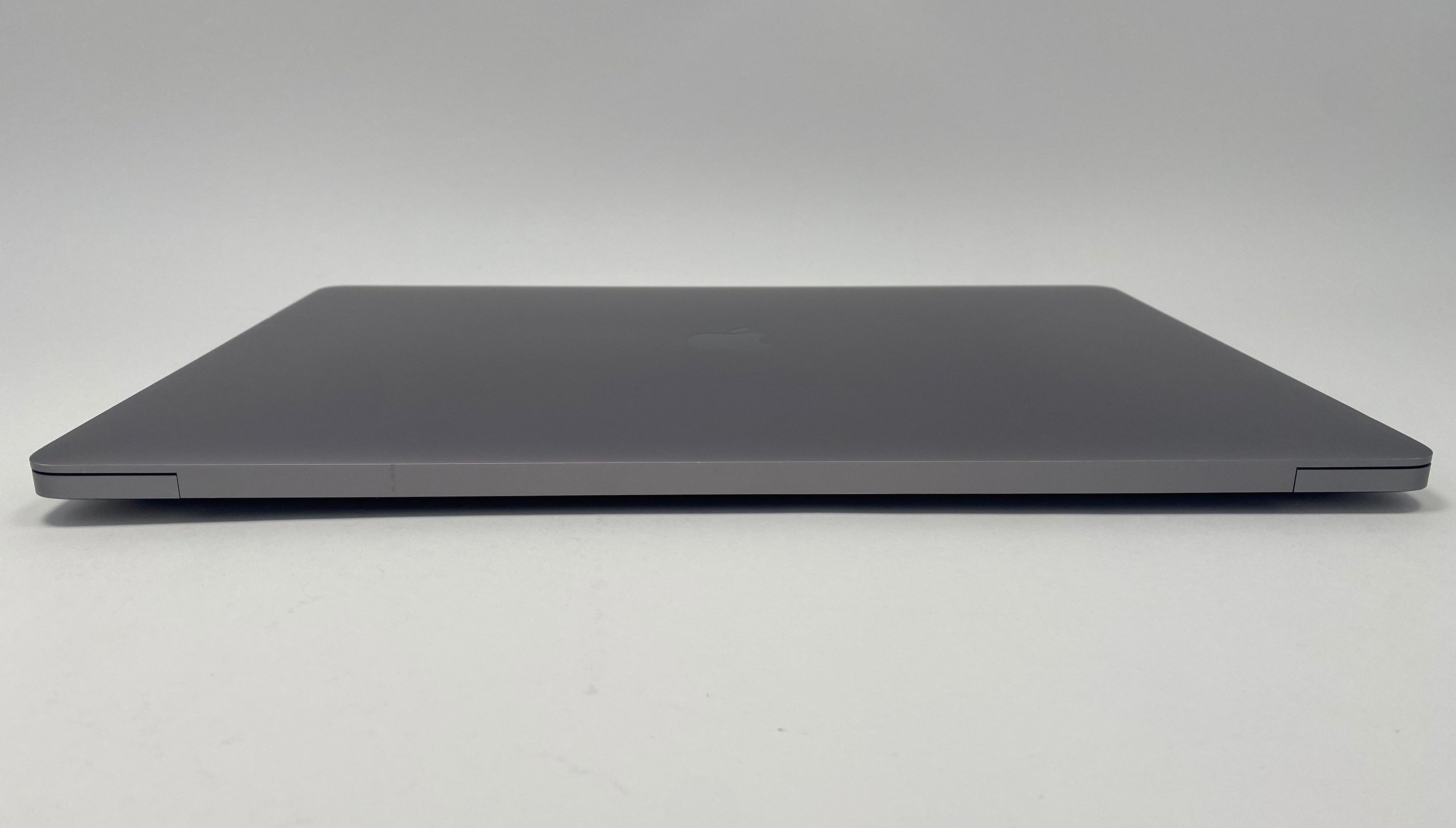 MacBook Pro (2019) 16-inch – Intel Core i9 2.3GHz • Radeon Pro 5500M – 32GB RAM 8TB SSD