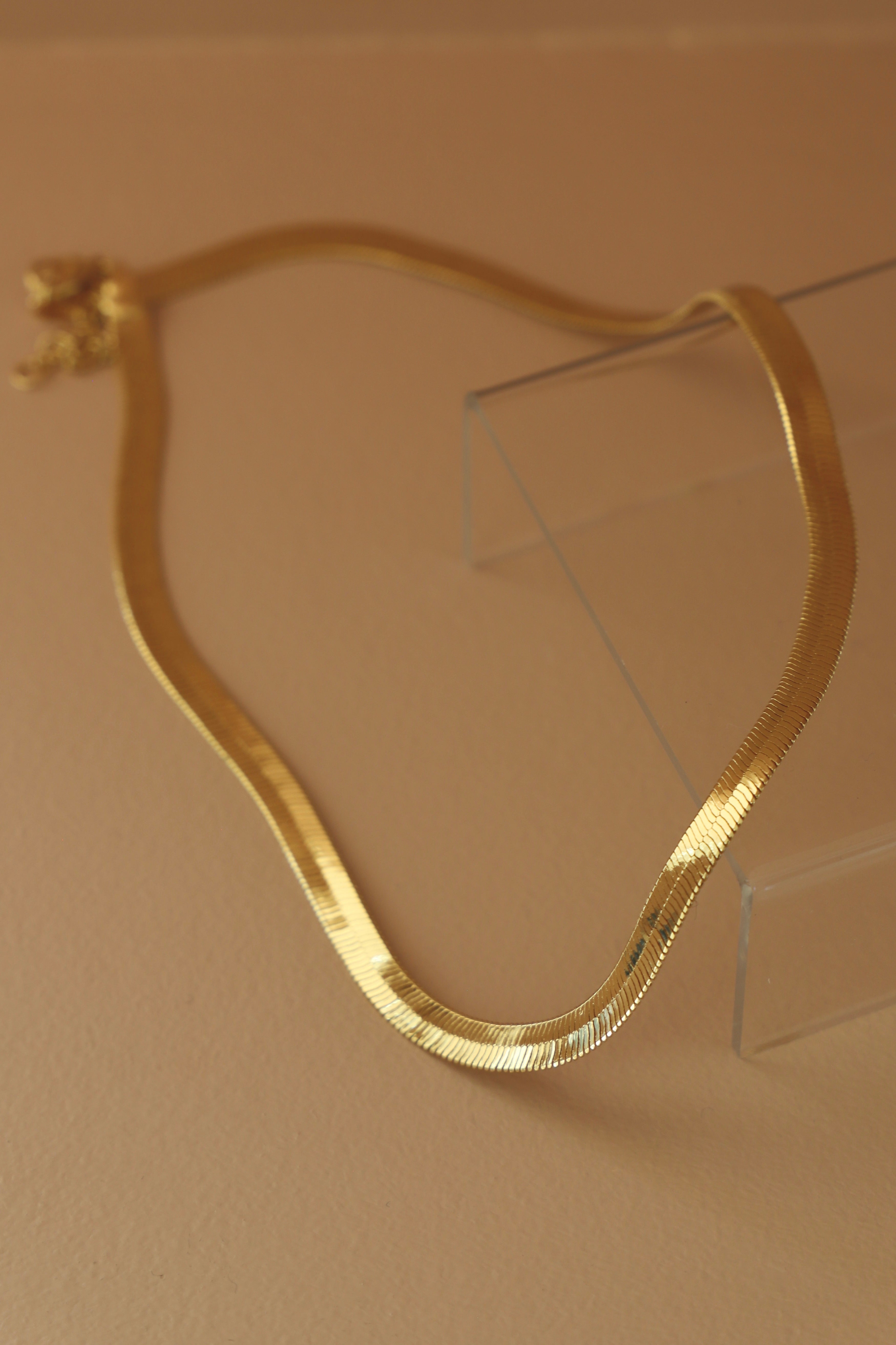HERRINGBONE CHAIN NECKLACE