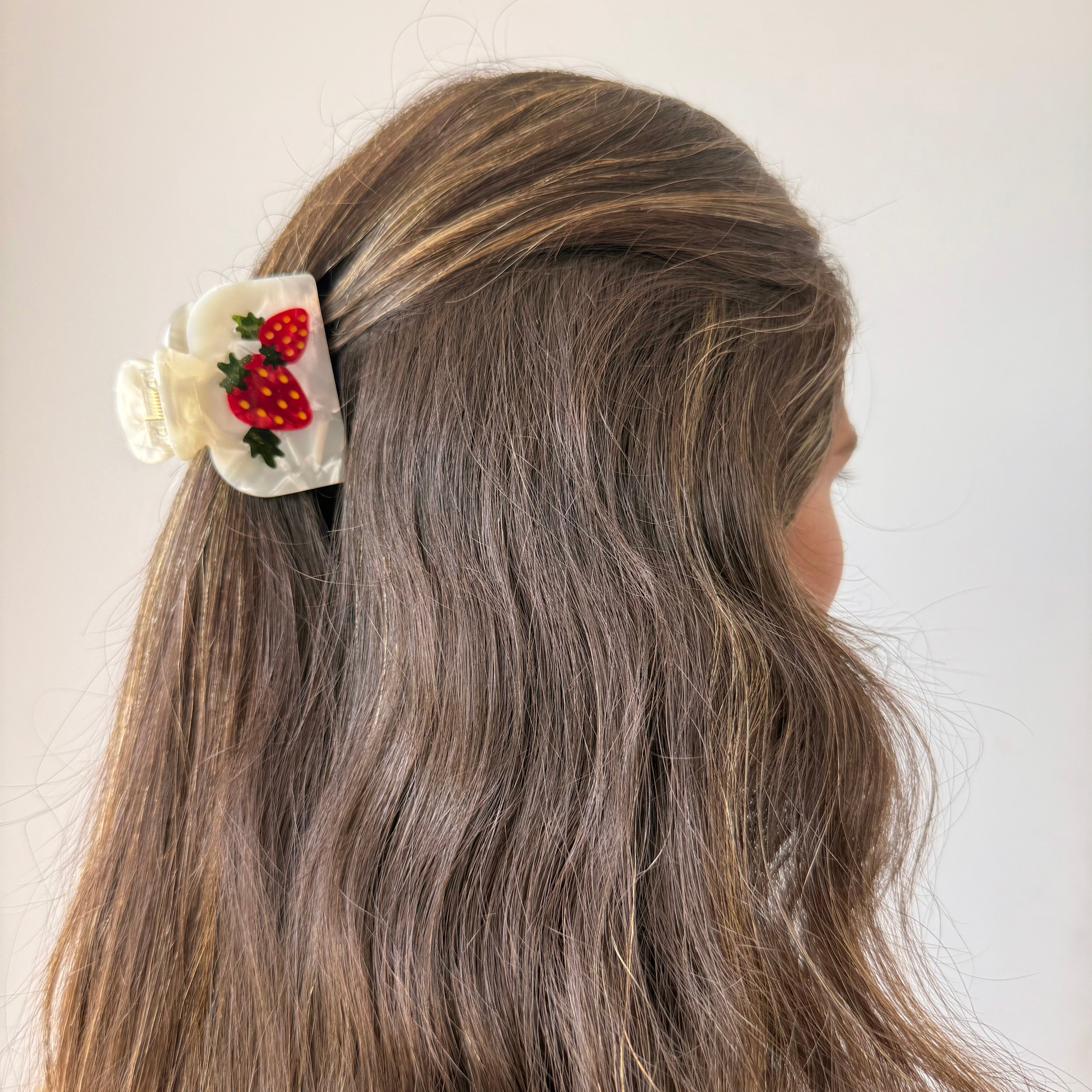 Mommy & Me Strawberry Claw Clip - Adina's Jewels