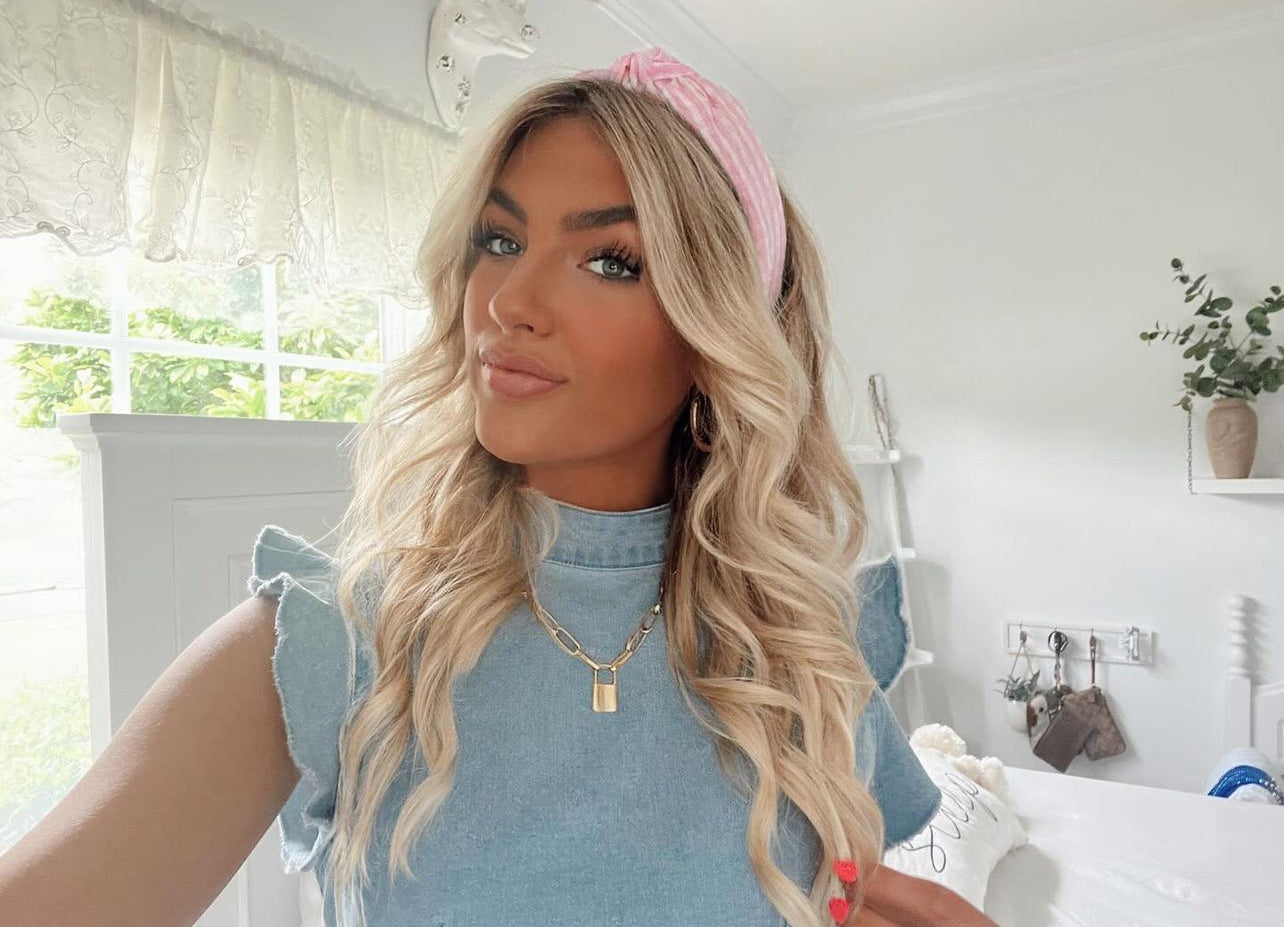 Light Balayage Blonde #T8/P14/60 Hand Tied Weft Hair Extensions