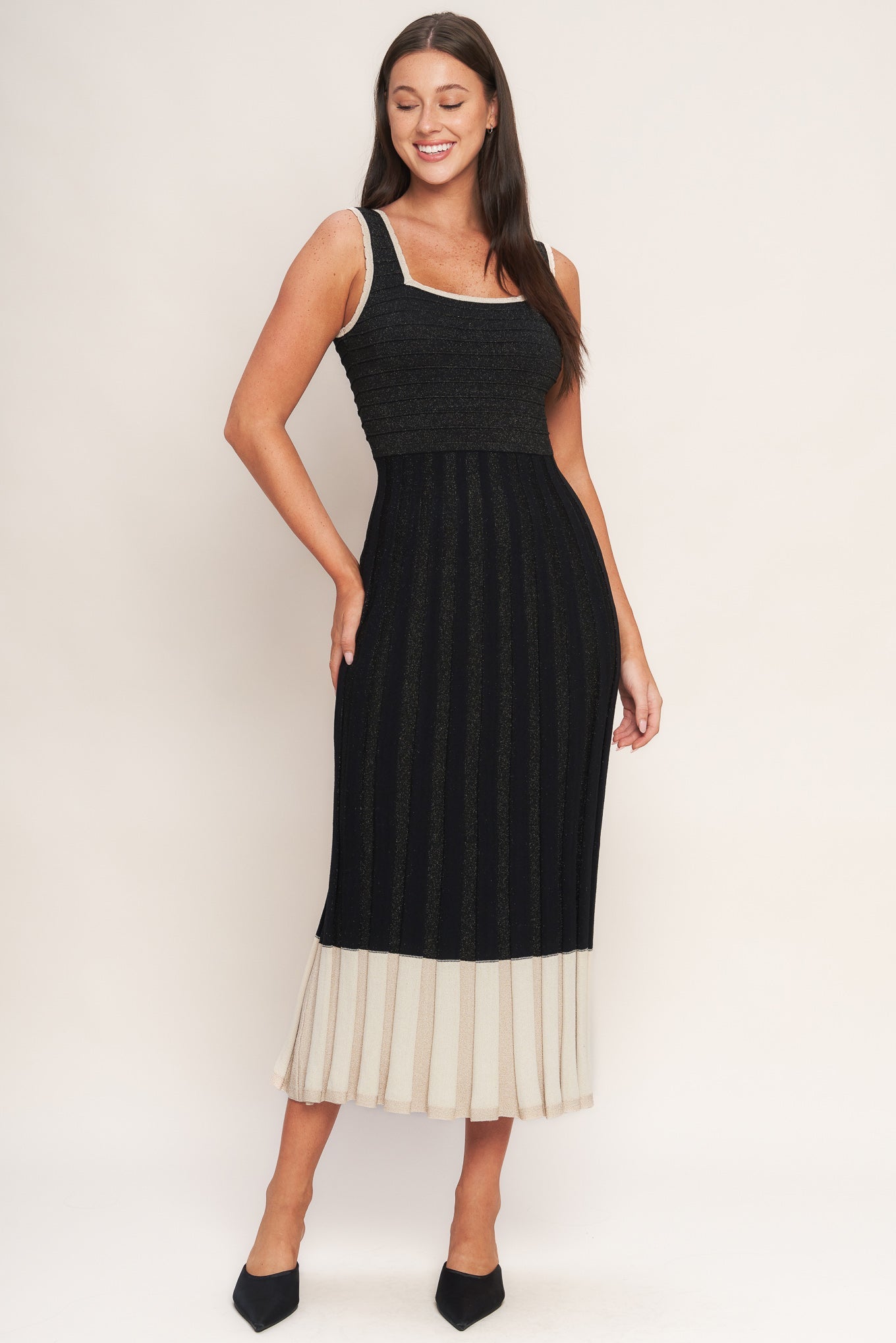 NOIR ÉCLAT SWEATER KNIT MIDI DRESS