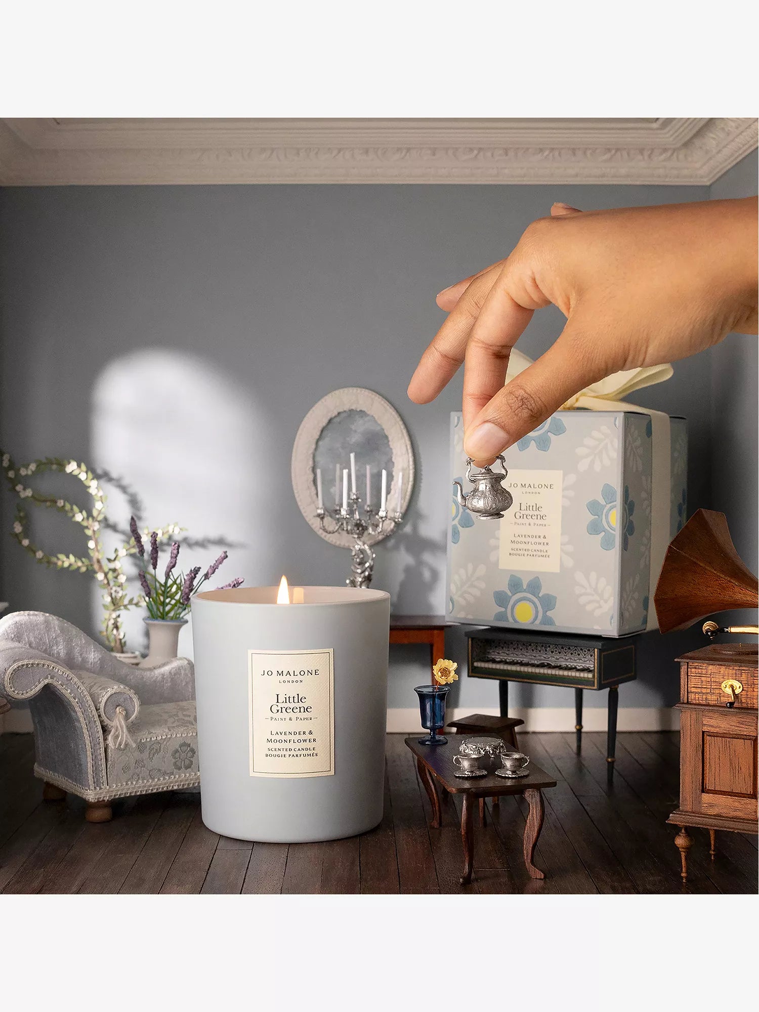 JO MALONE LONDON Little Greene Lavender And Moonflower Scented Candle 200g