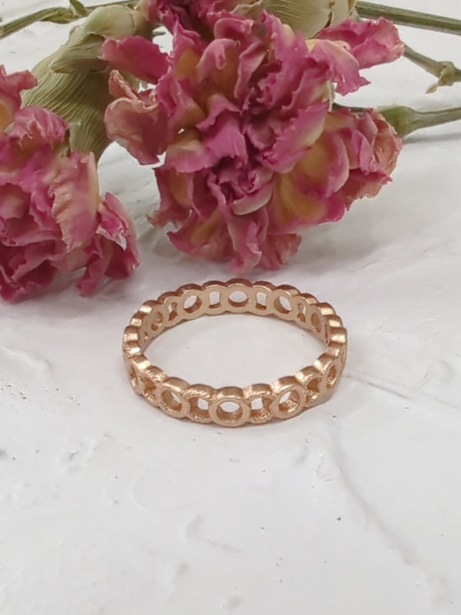 Halo Chain Band Ring