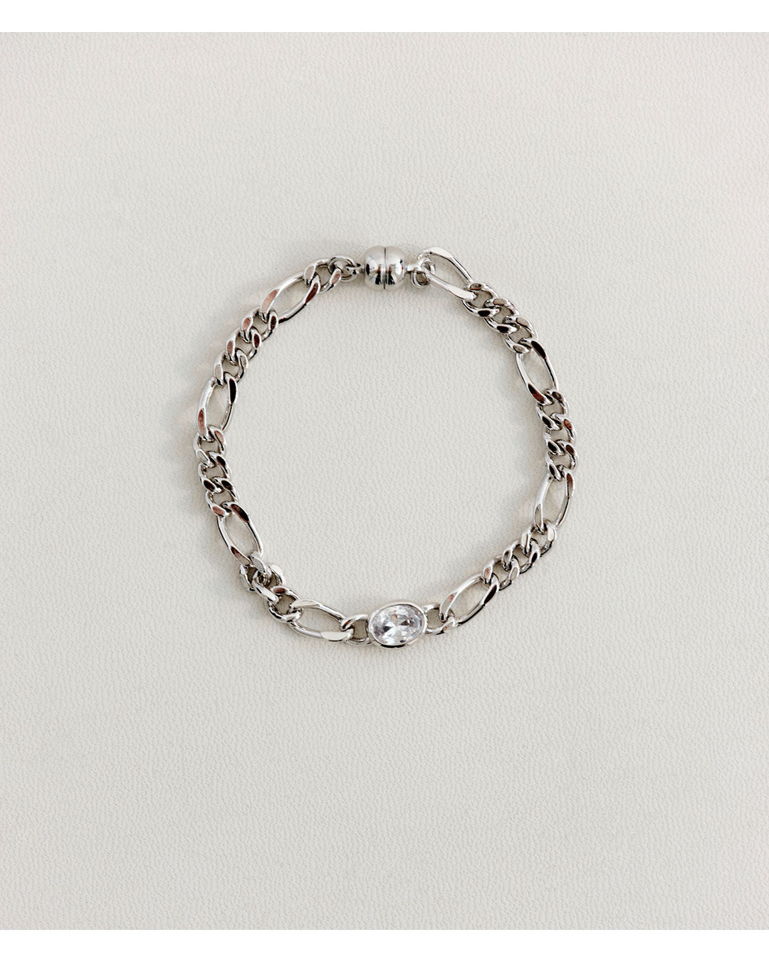 The Oval Bezel Chain Bracelet