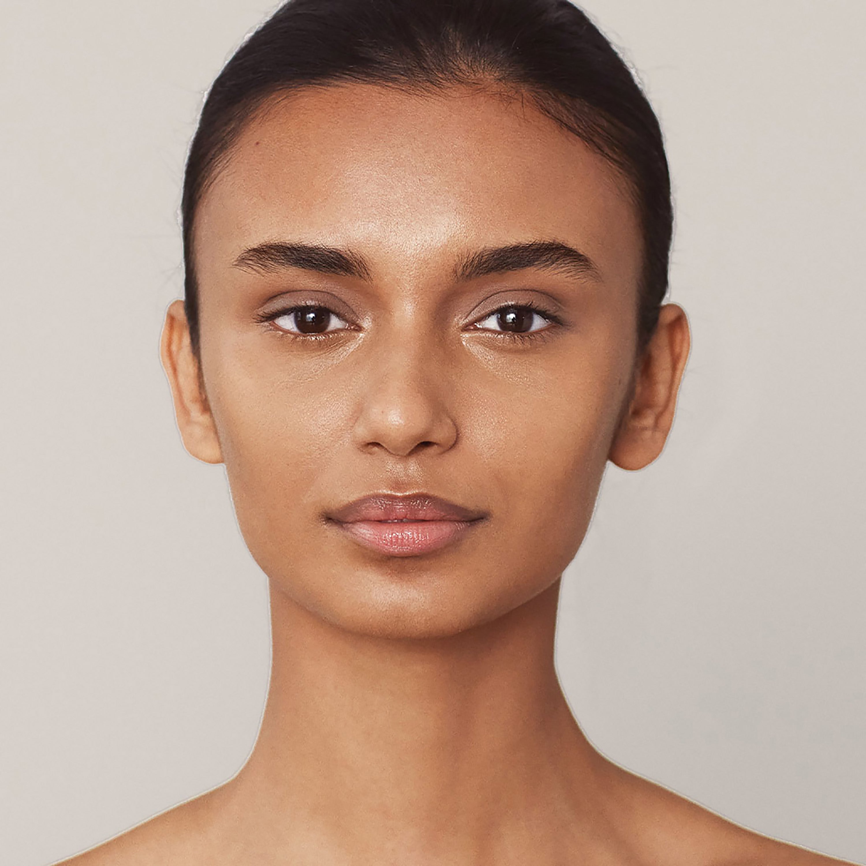 Invisible Touch Liquid Foundation--M235/Finesse