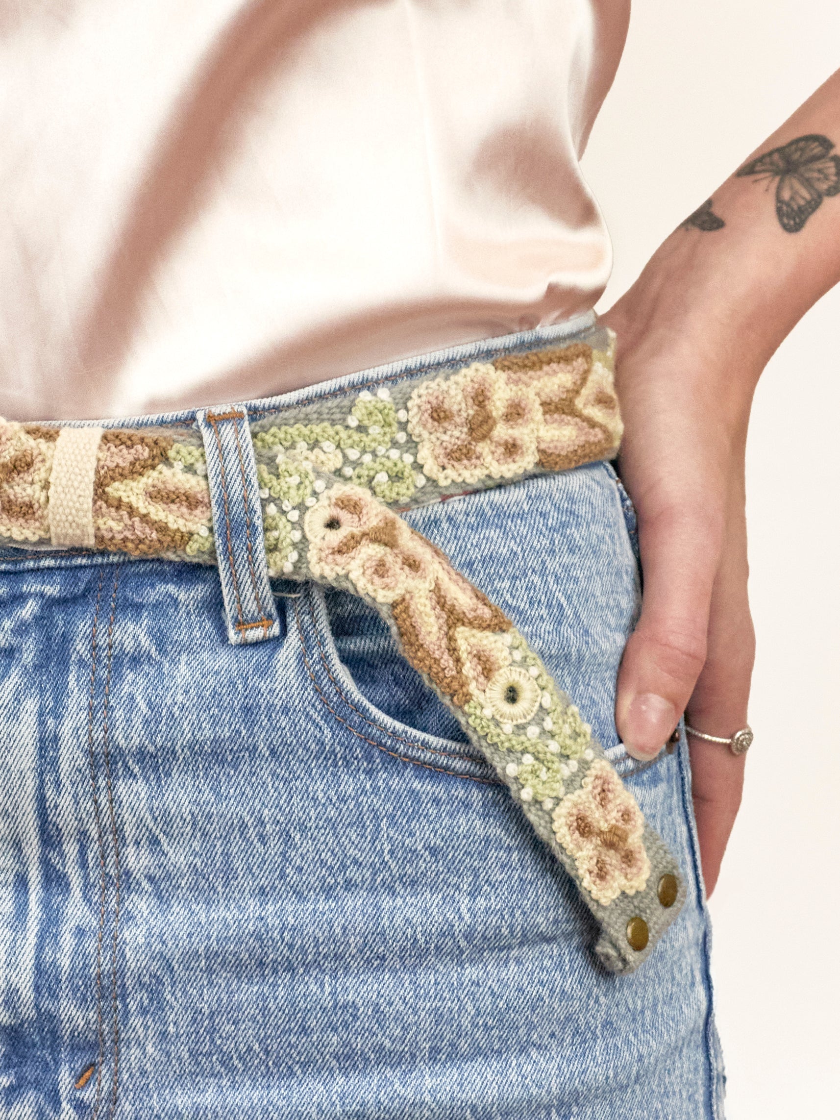 Luisa Emboidered Skinny Belt