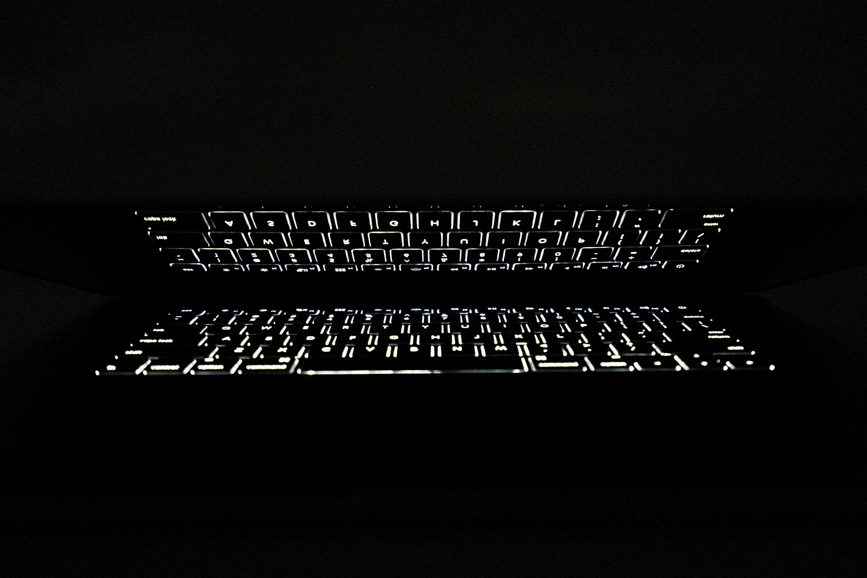 MacBook Pro (2015) 15-inch – Intel Core i7 2.2GHz – Iris 5200 Pro
