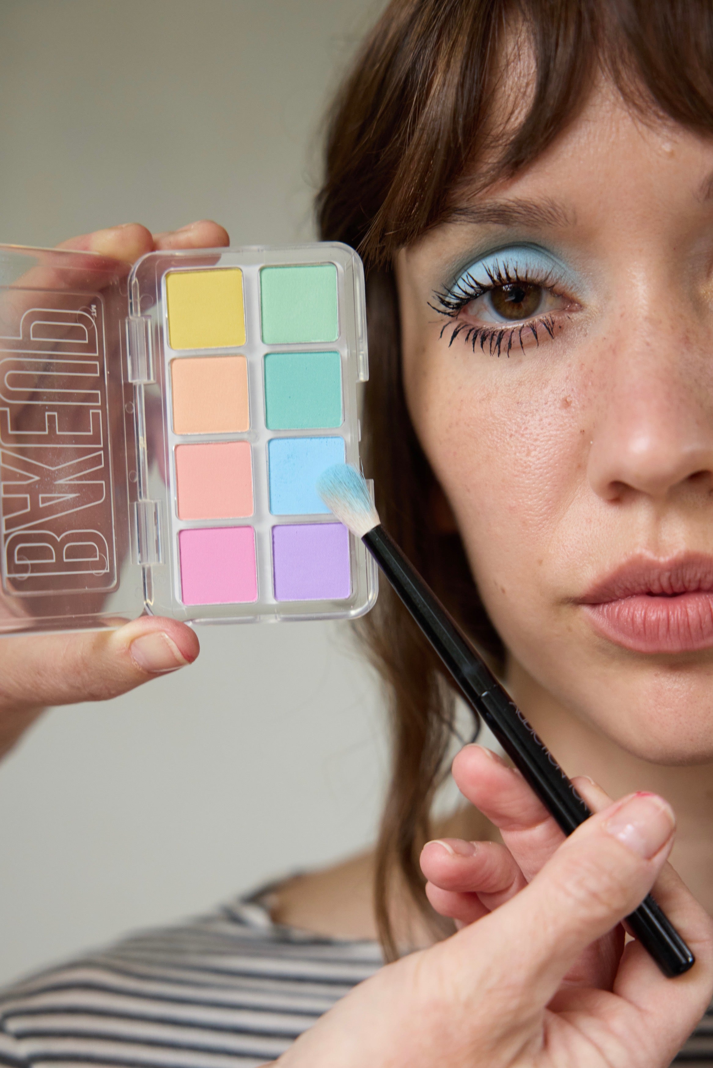 PASTEL EYESHADOW PALETTE - MICRO PALM