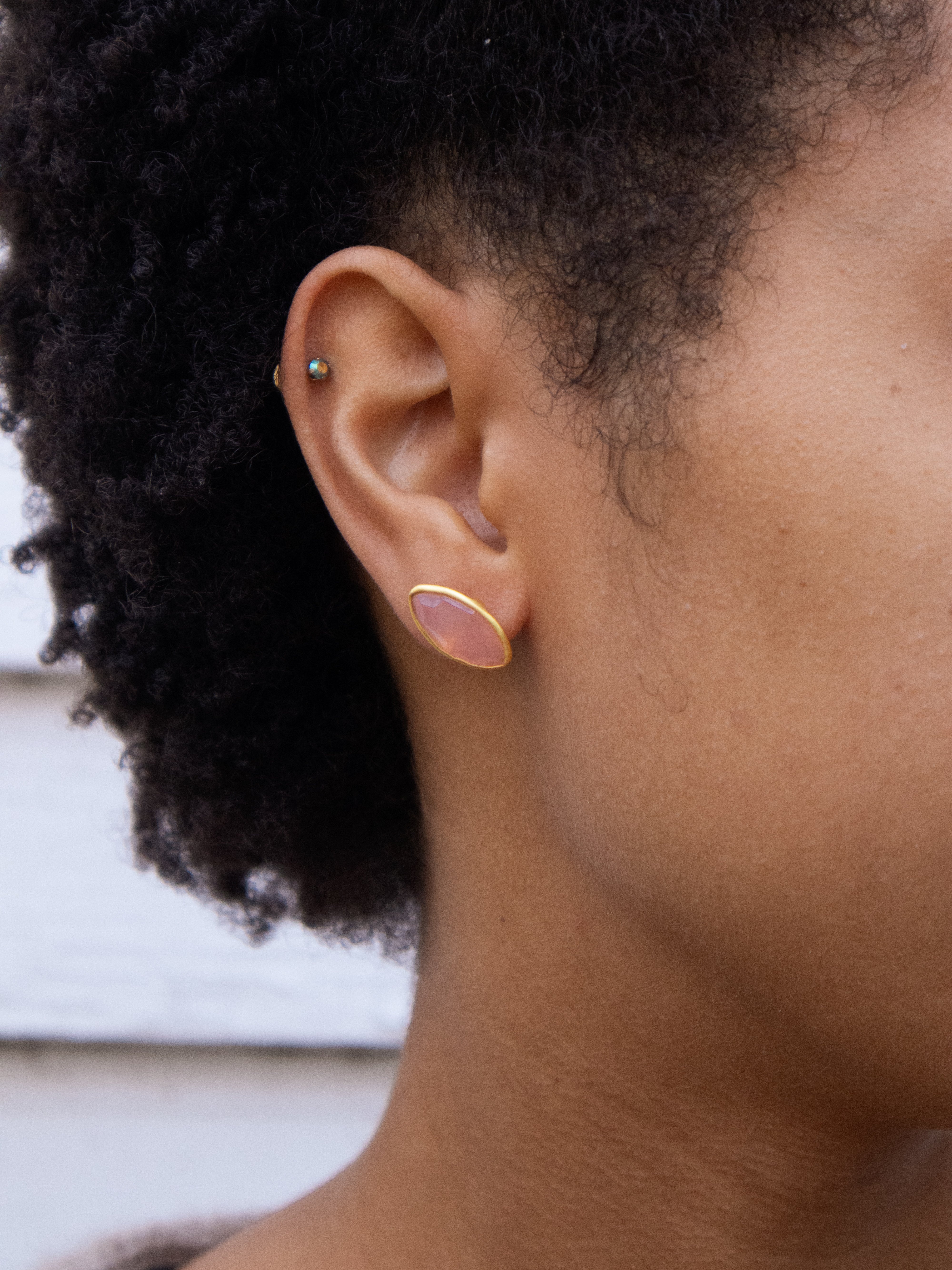 Mila Leaf Earrings - Gold