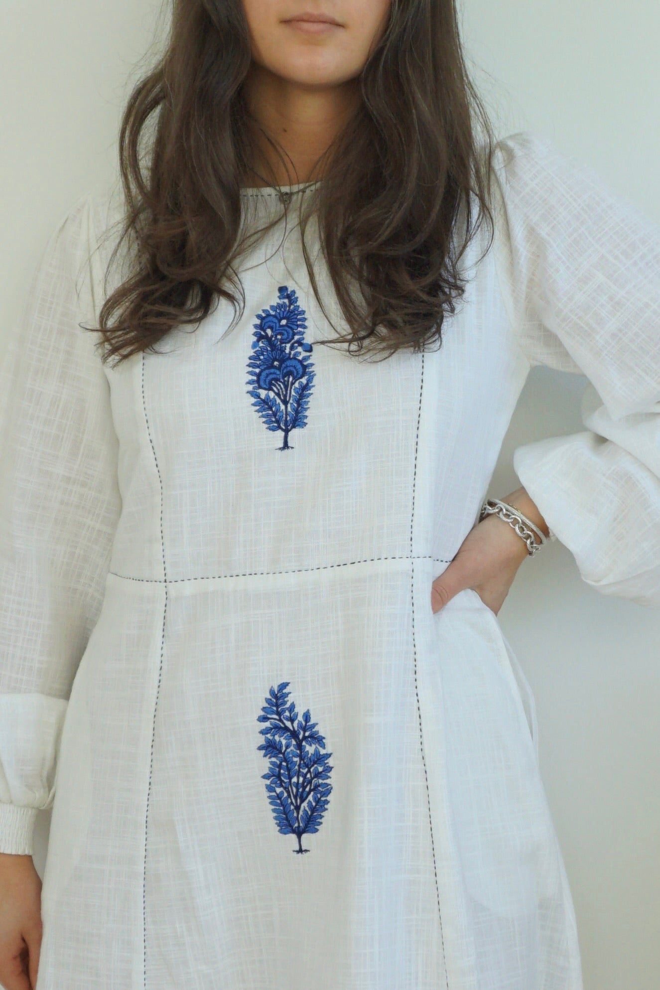 Milo Dress in White/Blue Emb