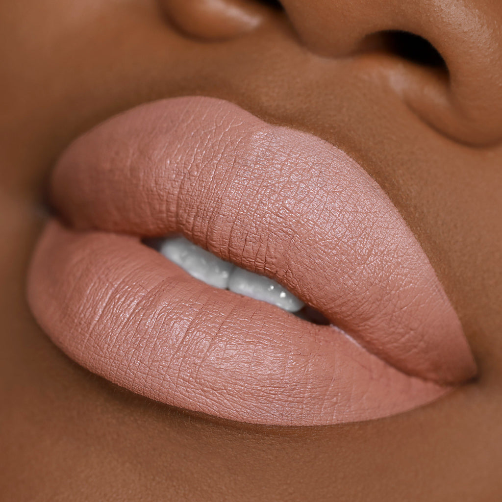 Long Lasting Liquid Lipstick - Naked