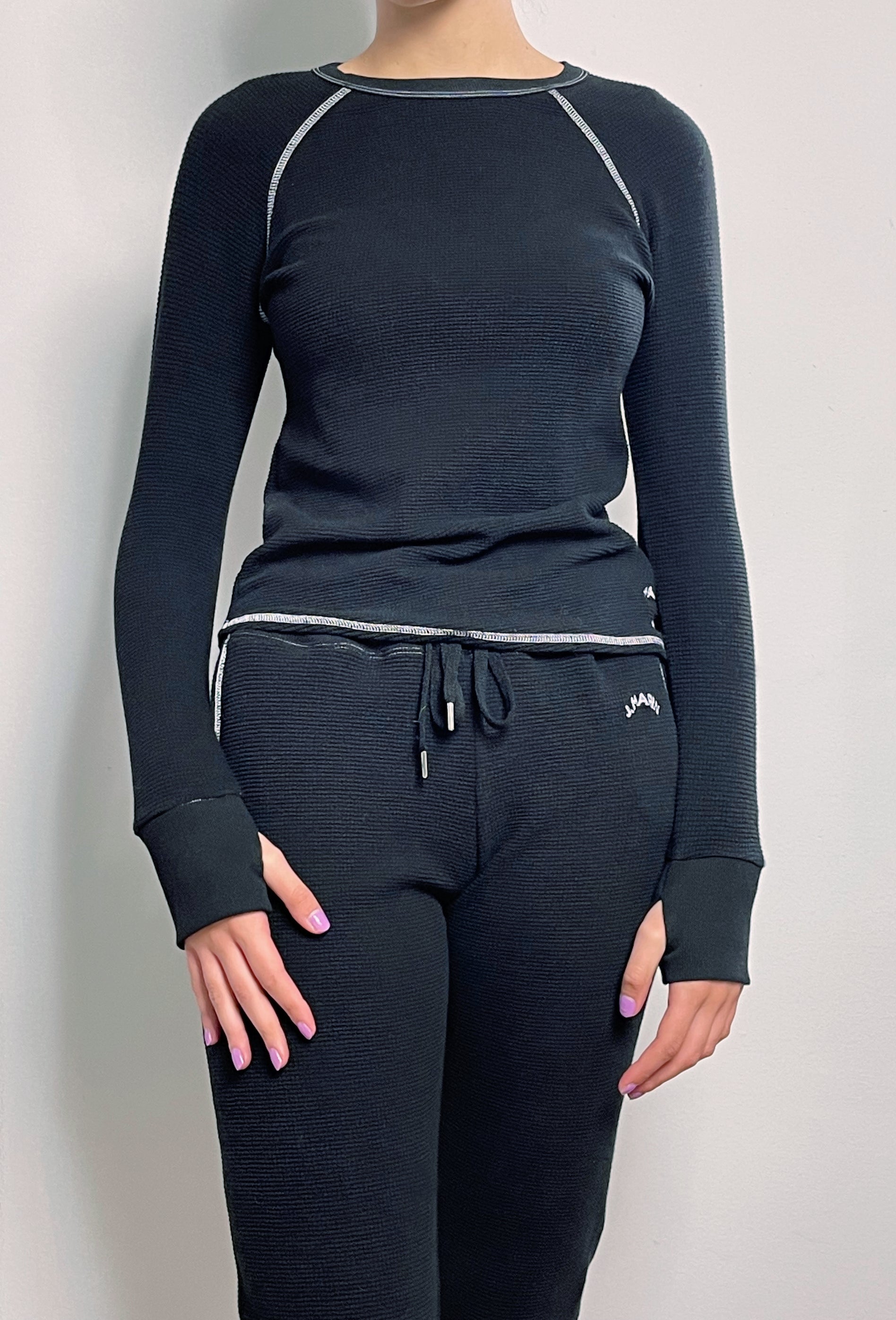 The Chalet Thermal Top - Black