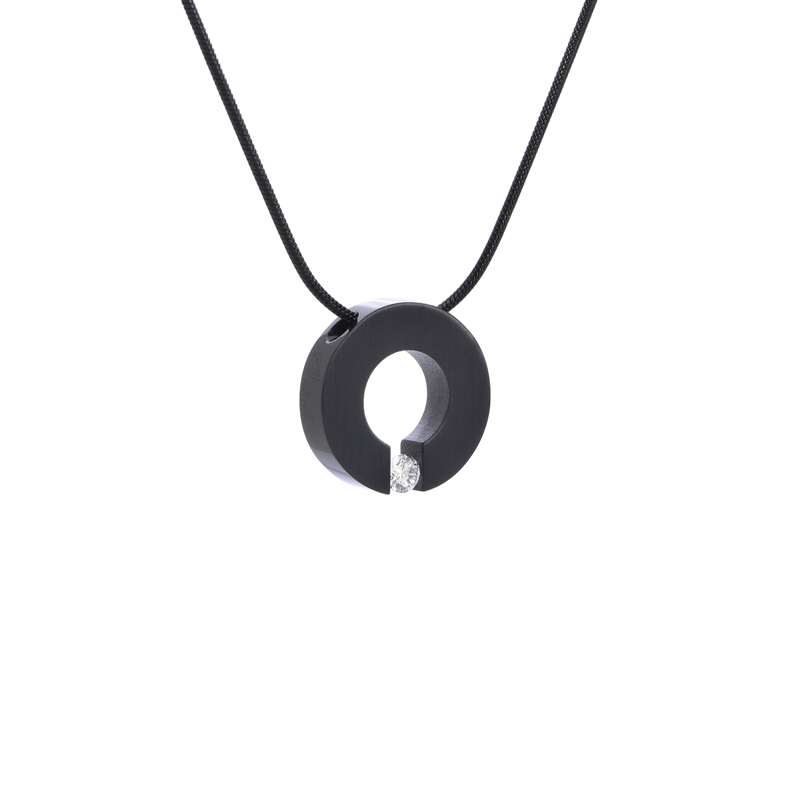 PT100B B.Tiff Black Malfinia Pendant