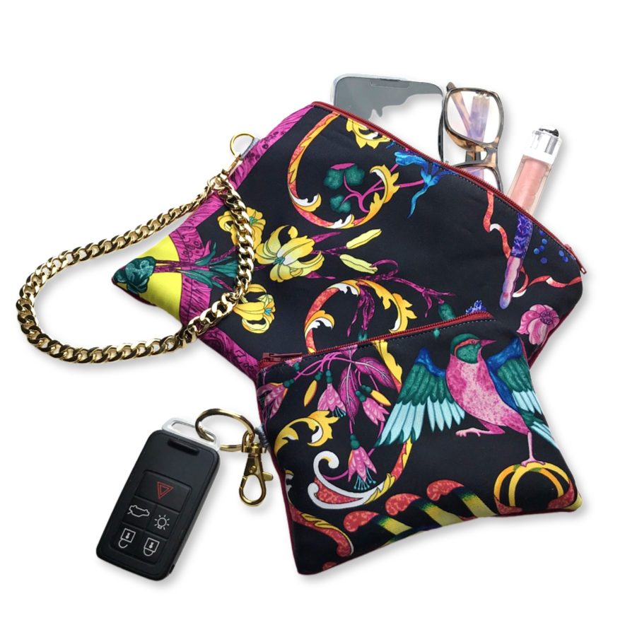 Pierres d'Orient et Occidental Vintage Scarf Coffee Run Keychain Bag