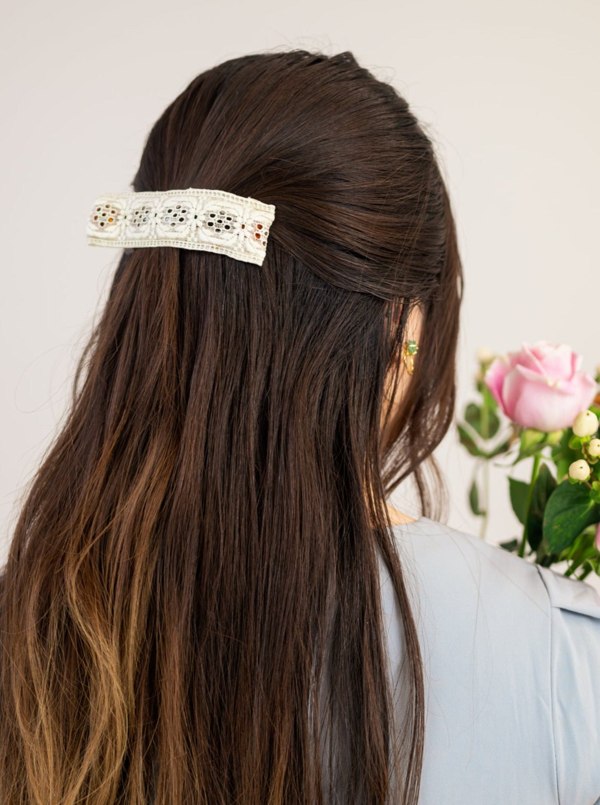 Willa Lace Hair Clip