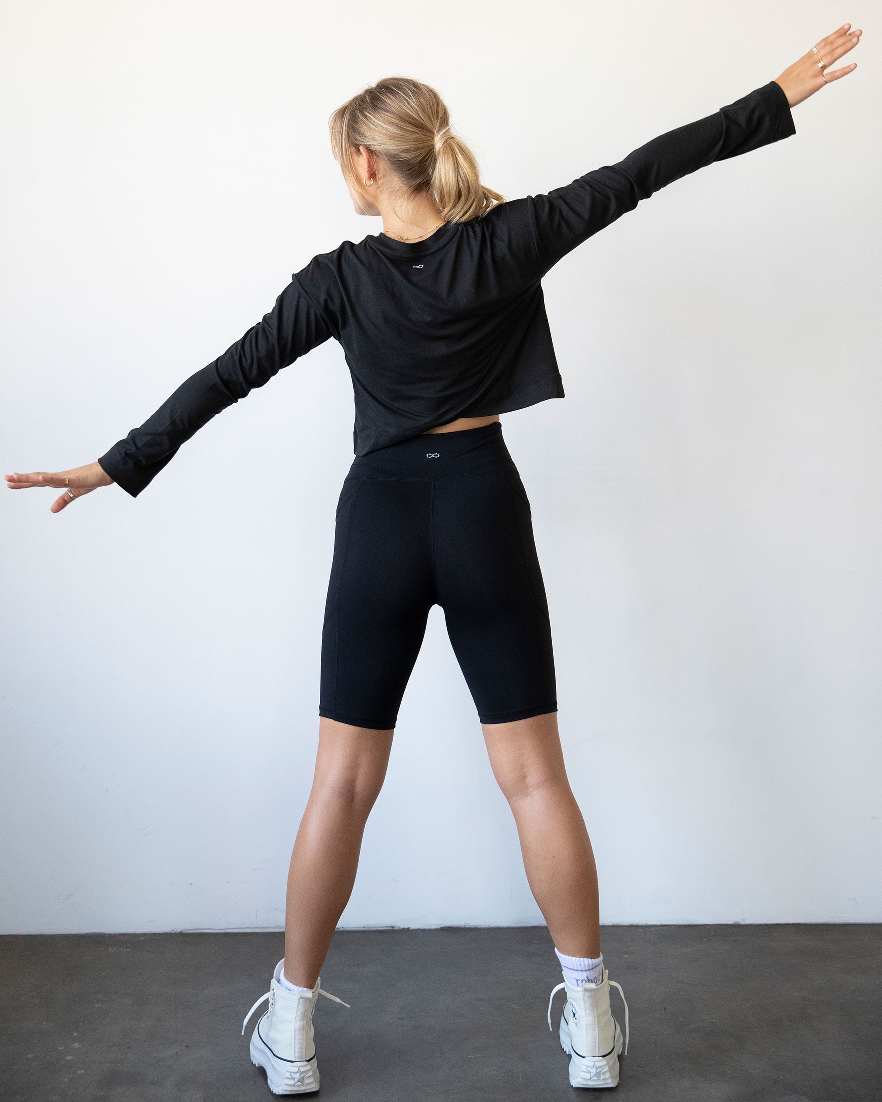 Go With The Flow Crop Long Sleeve-4